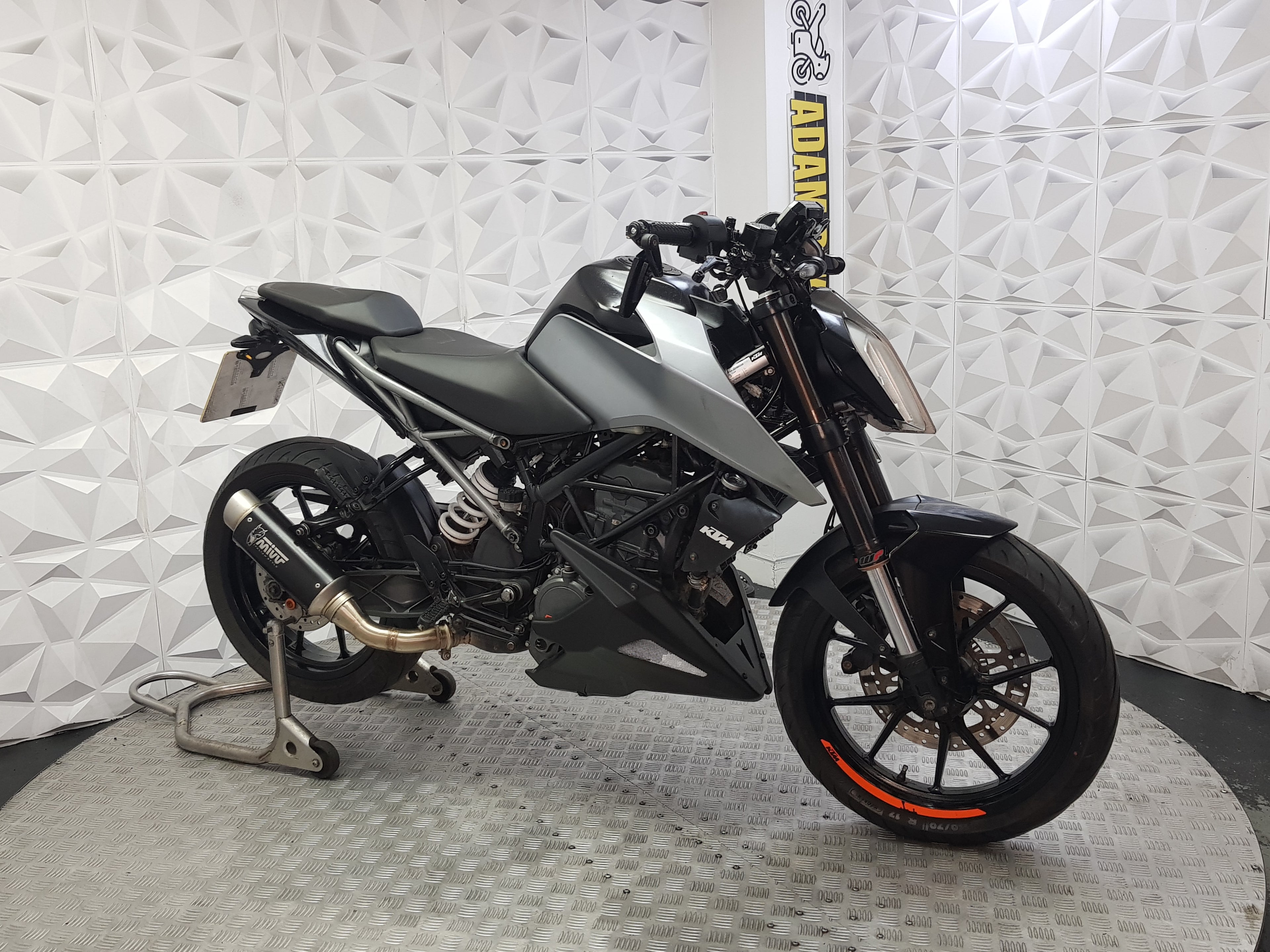 2019 KTM DUKE 125 ABS