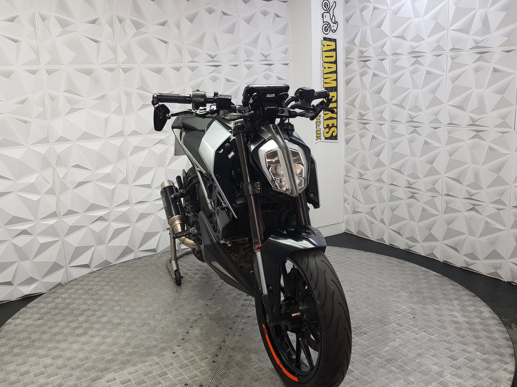 2019 KTM DUKE 125 ABS