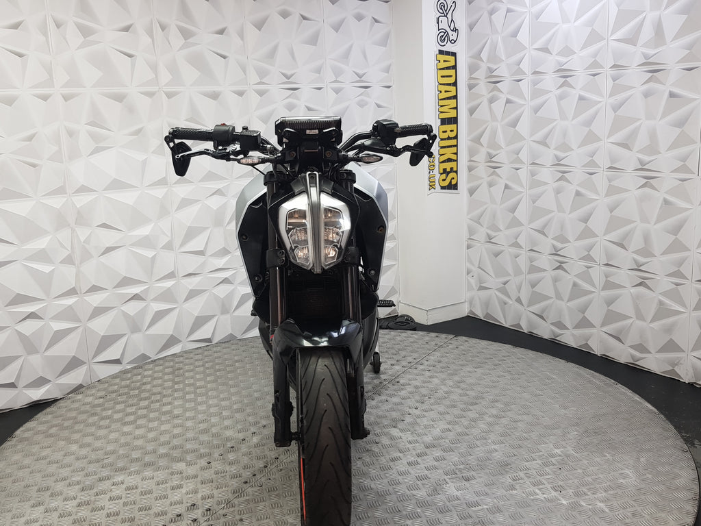 2019 KTM DUKE 125 ABS