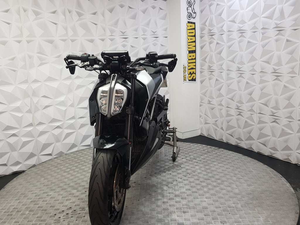 2019 KTM DUKE 125 ABS