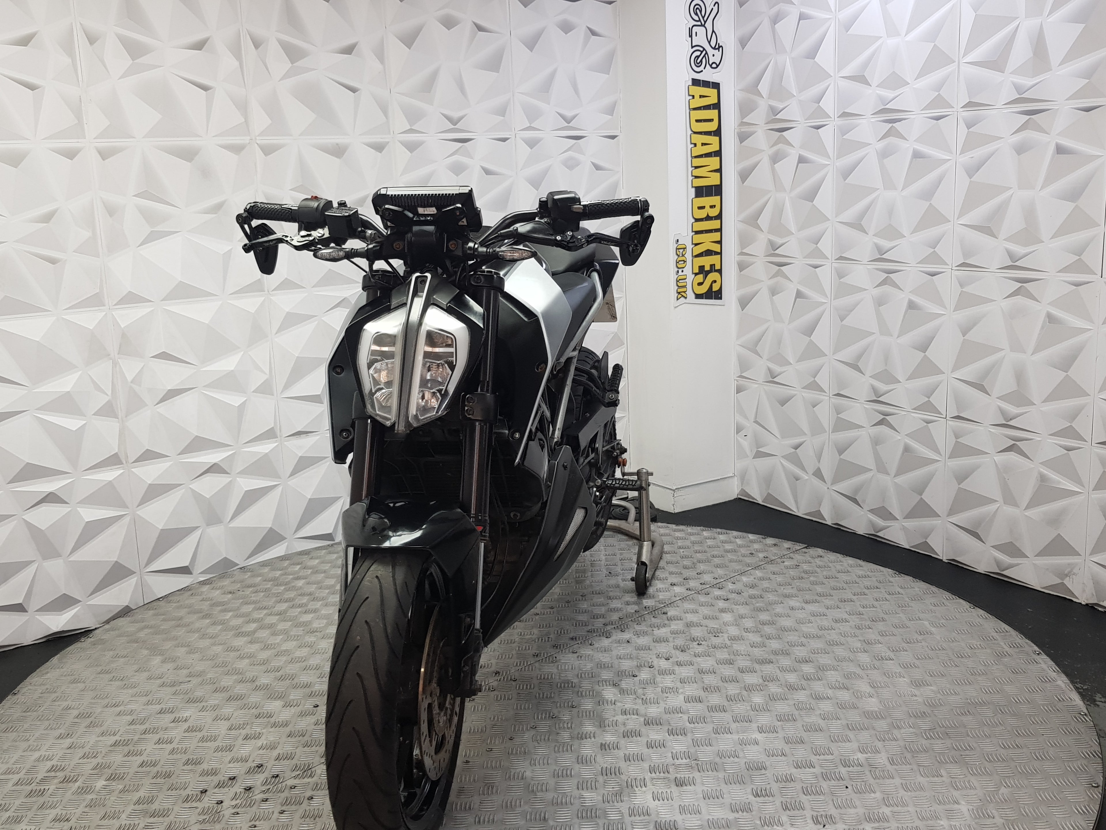 2019 KTM DUKE 125 ABS
