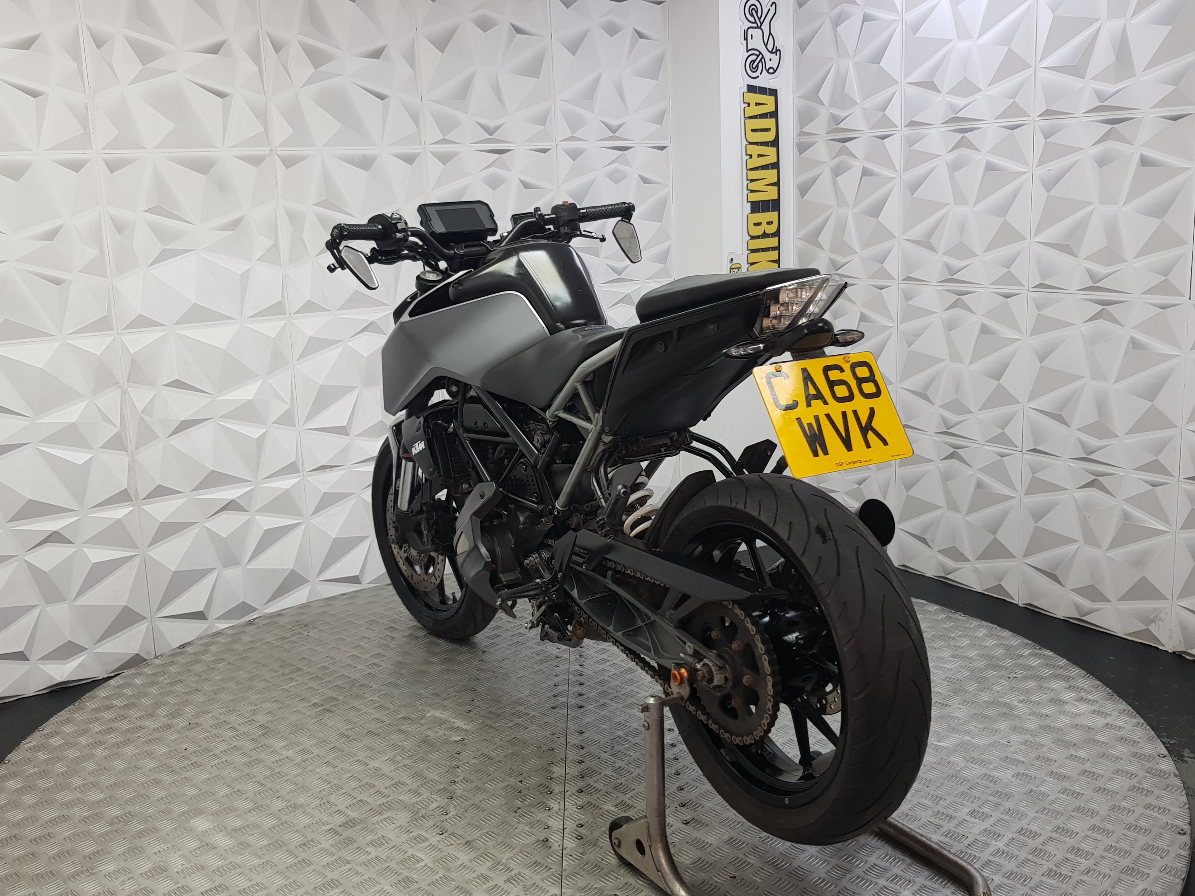 2019 KTM DUKE 125 ABS