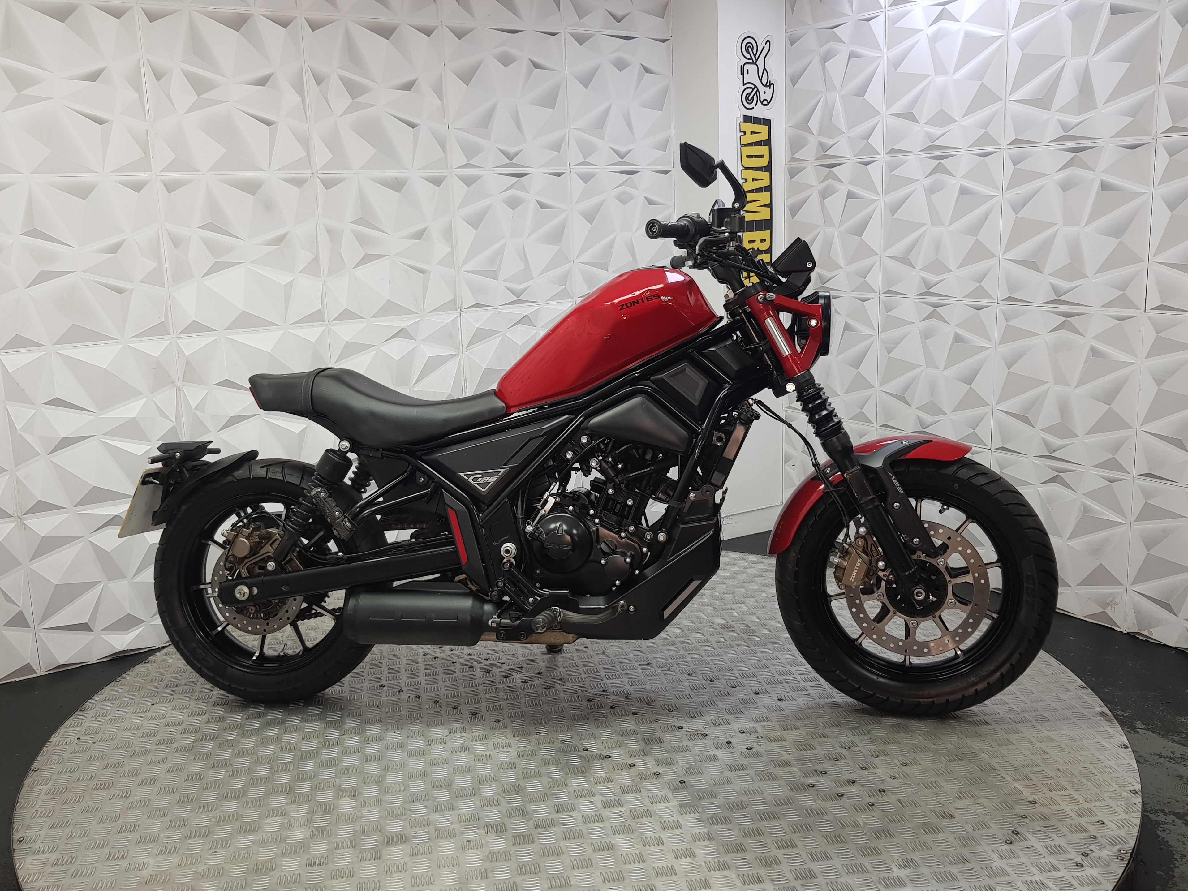 2025 ZONTES ZT 125 C