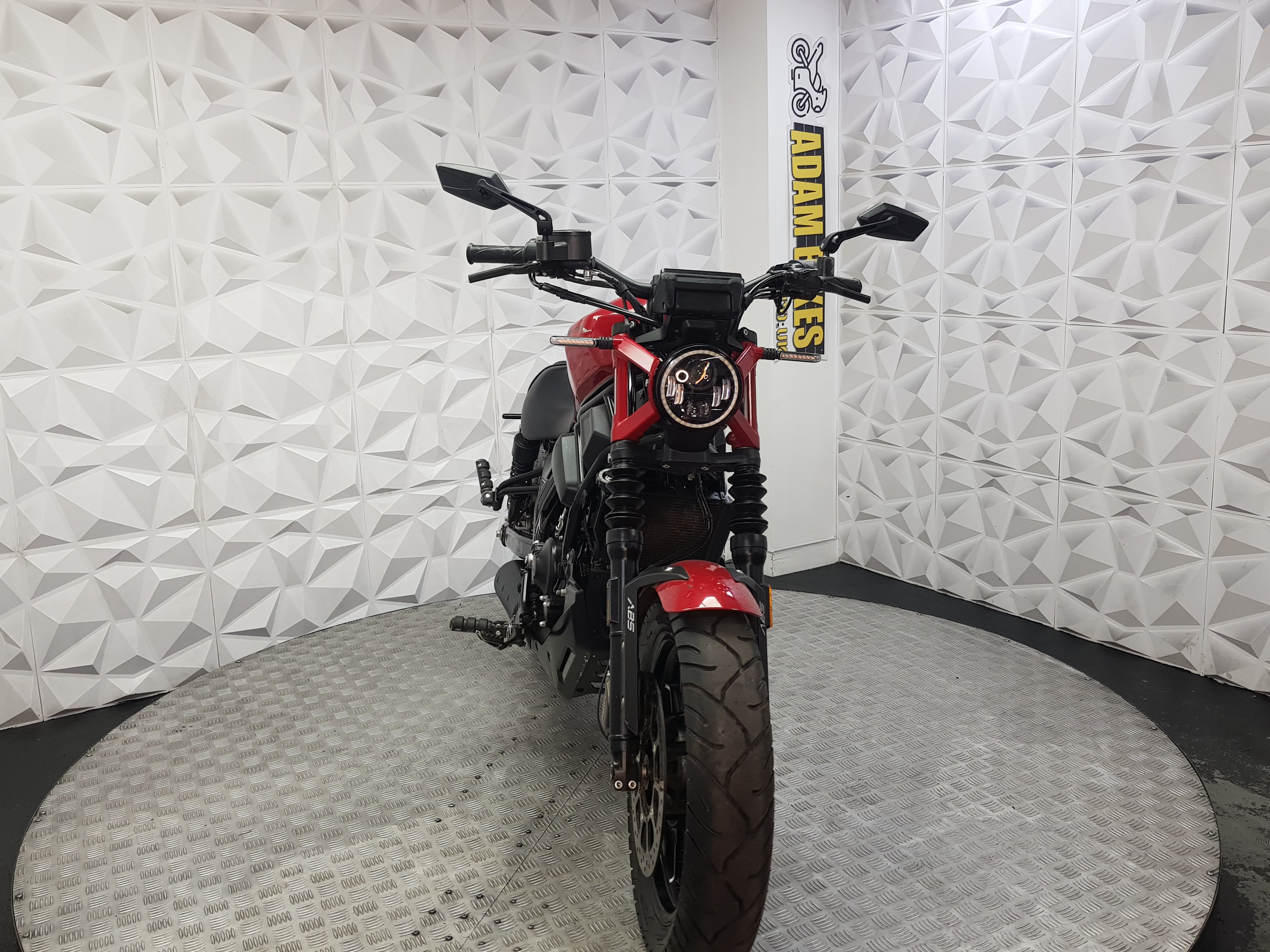 2025 ZONTES ZT 125 C