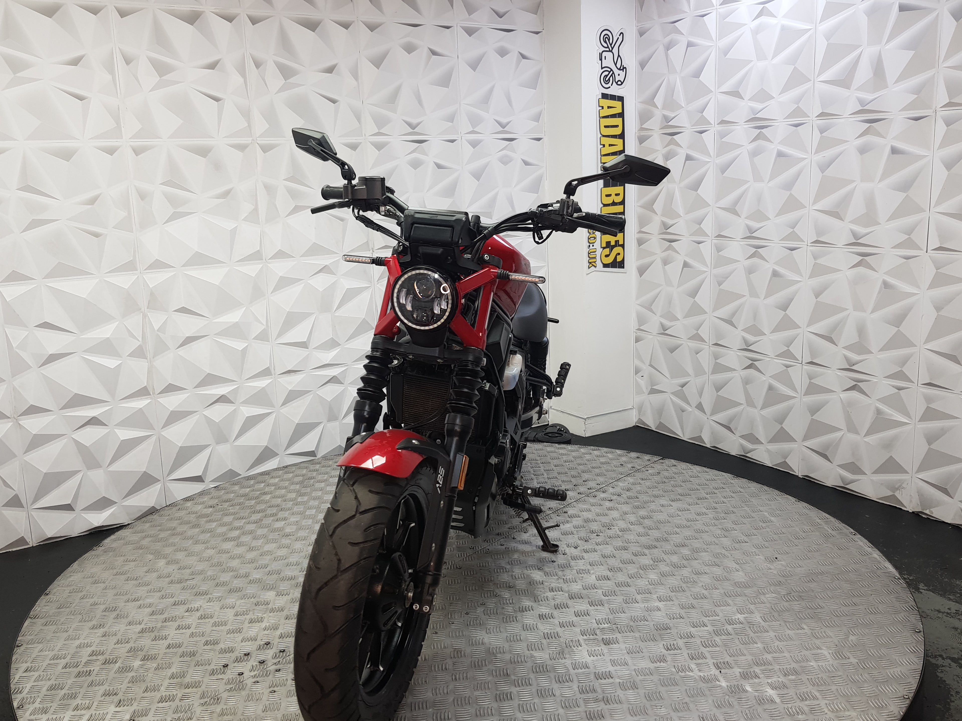 2025 ZONTES ZT 125 C