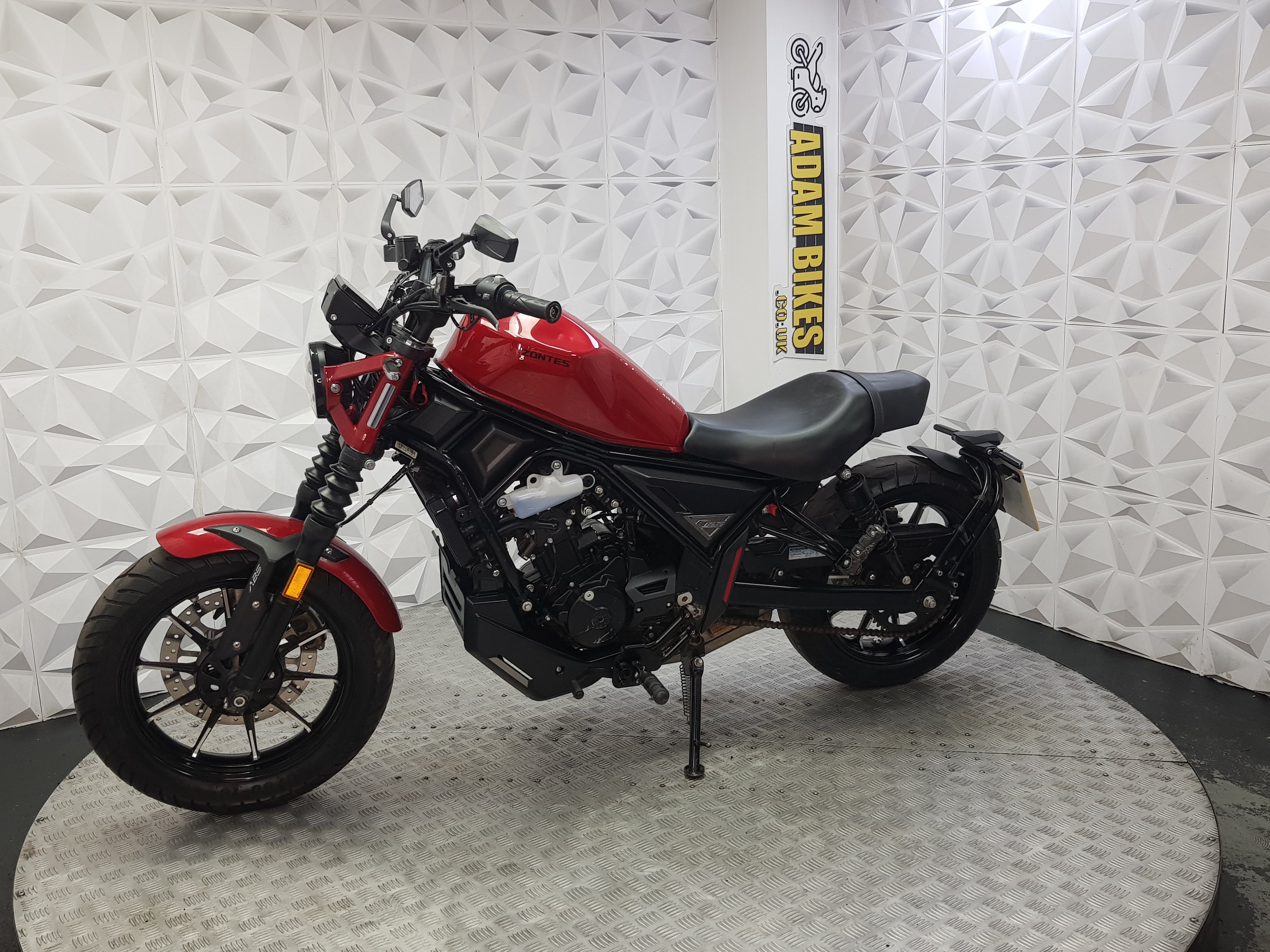 2025 ZONTES ZT 125 C