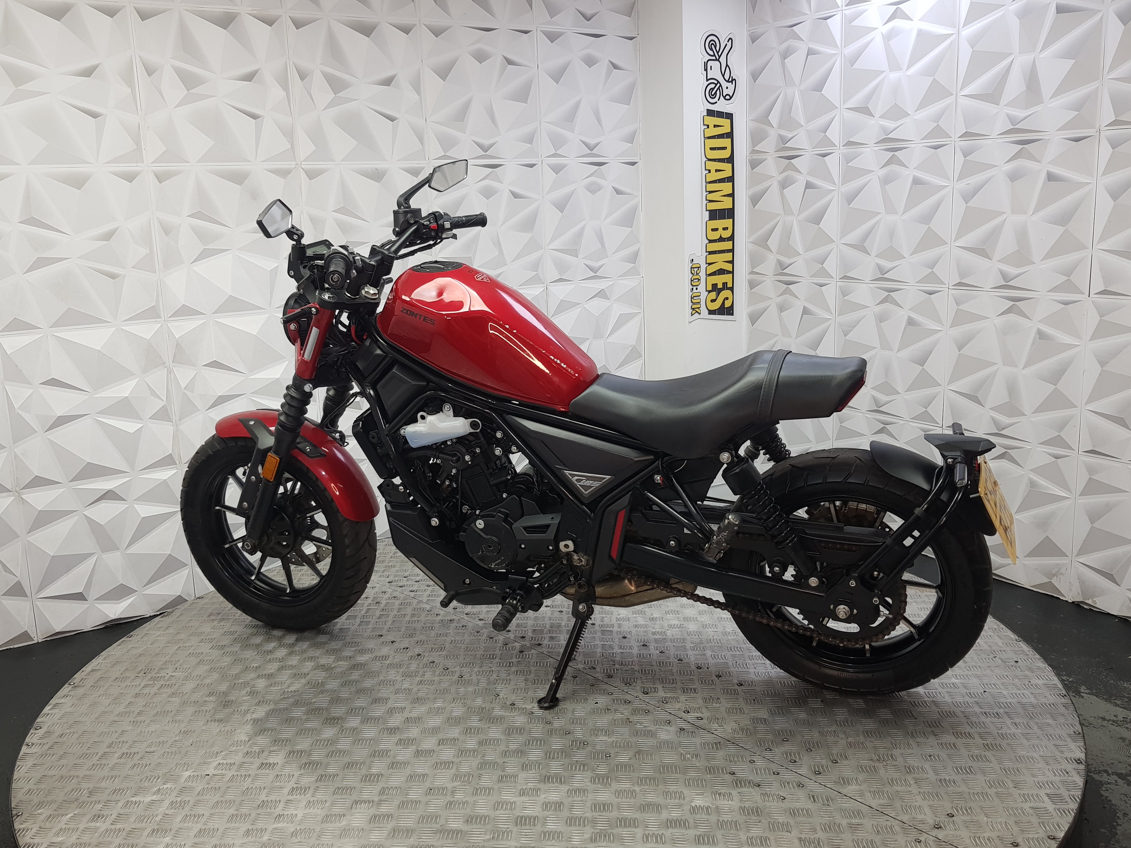 2025 ZONTES ZT 125 C
