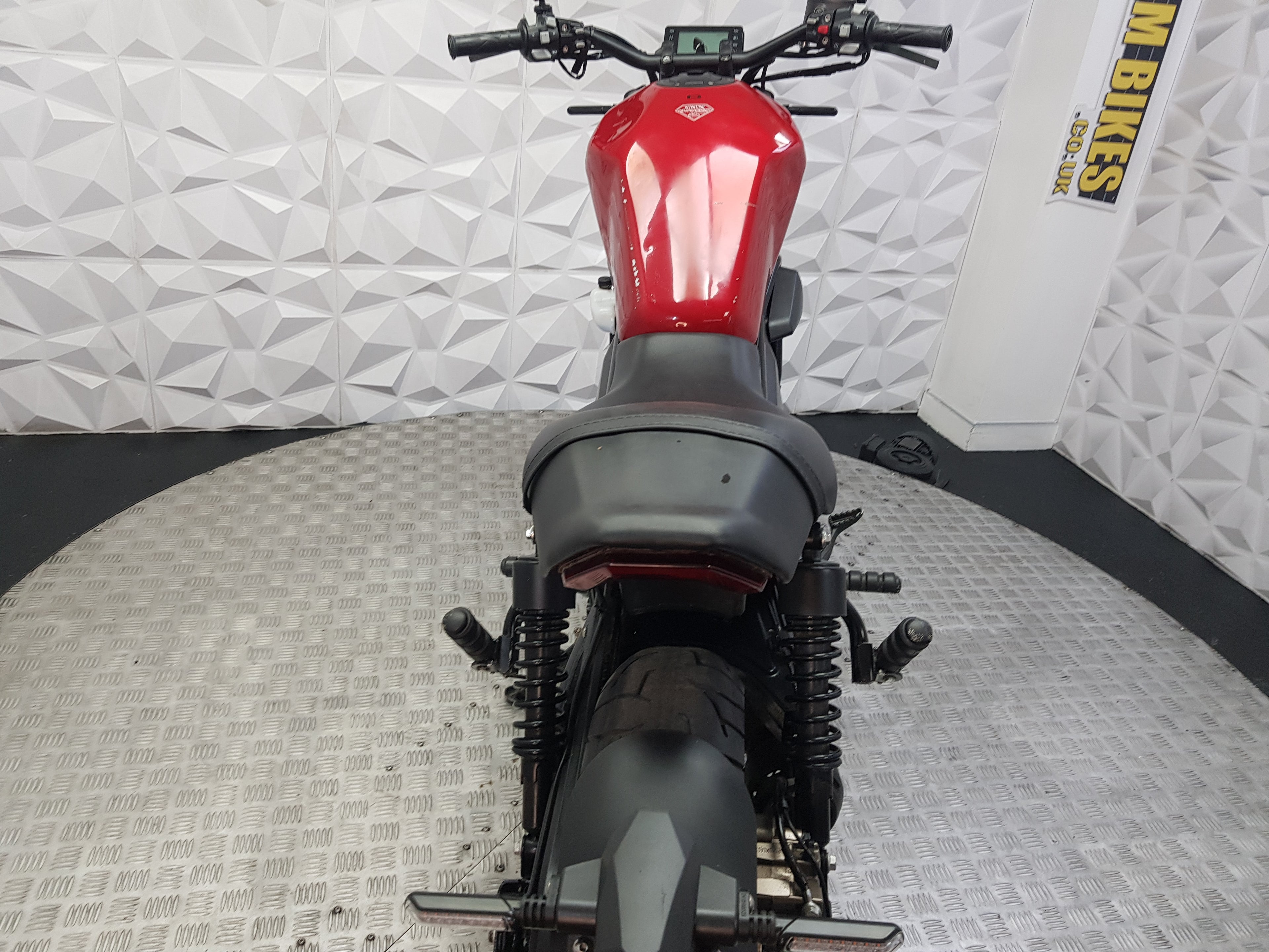 2025 ZONTES ZT 125 C