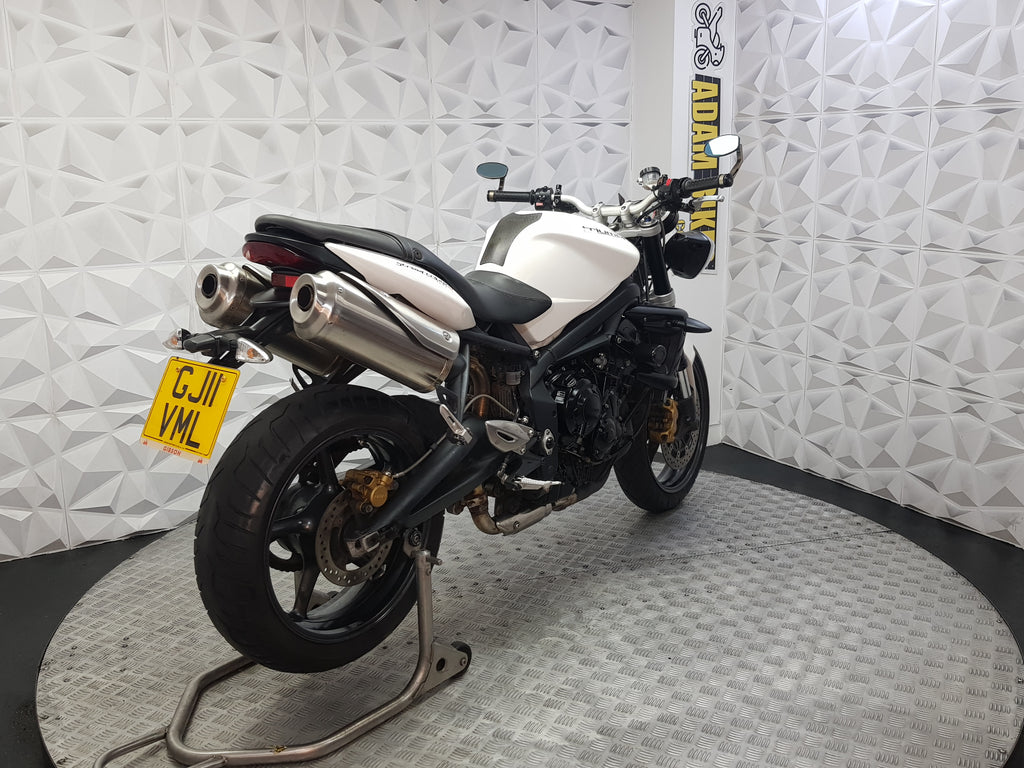 2011 TRUIMPH STREET TRIPLE 675 R