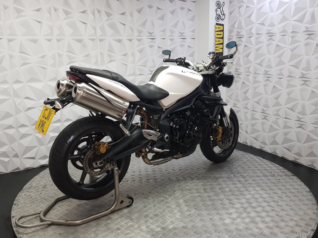 2011 TRUIMPH STREET TRIPLE 675 R