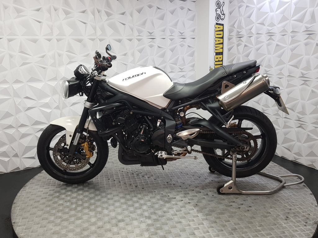 2011 TRUIMPH STREET TRIPLE 675 R