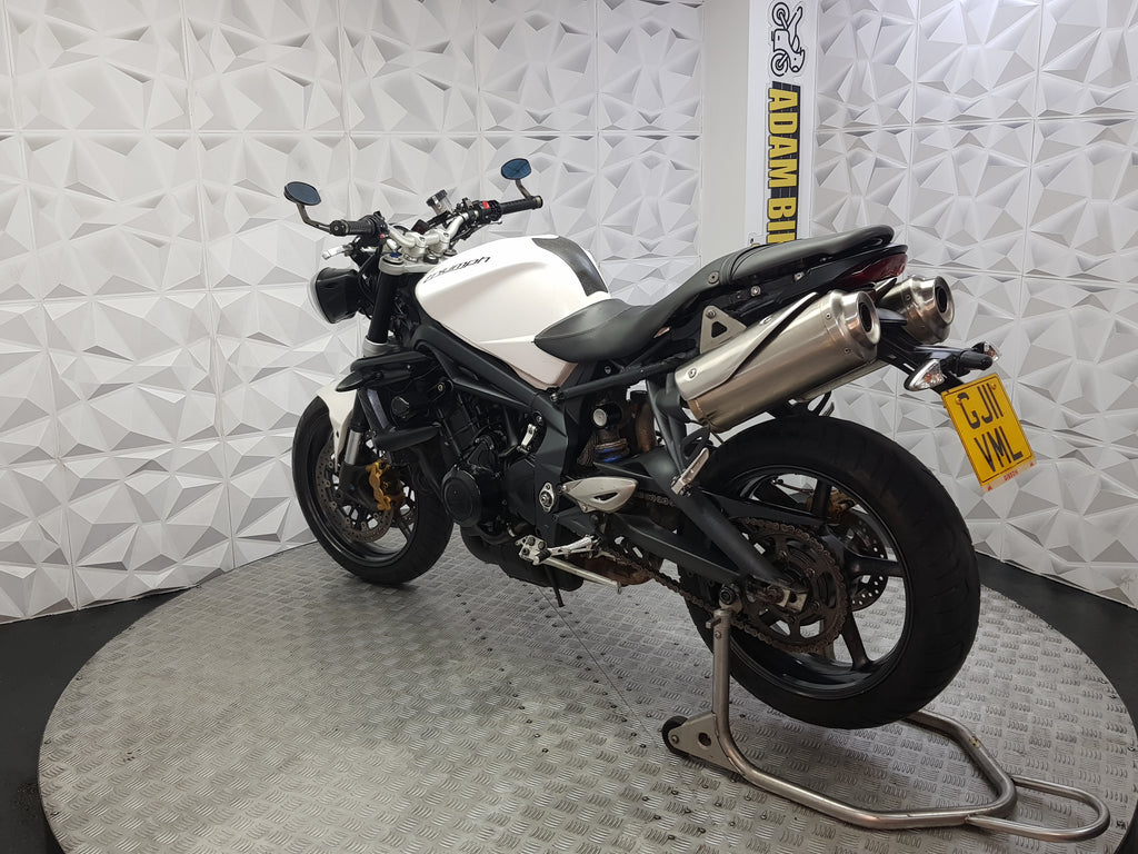 2011 TRUIMPH STREET TRIPLE 675 R