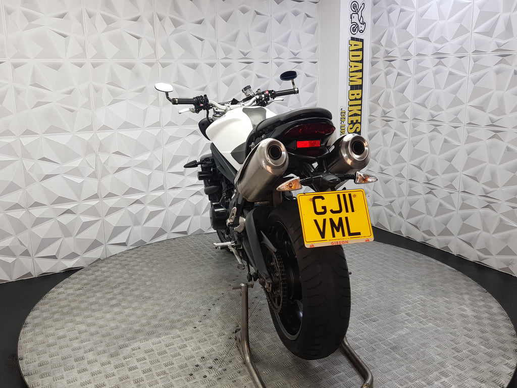 2011 TRUIMPH STREET TRIPLE 675 R