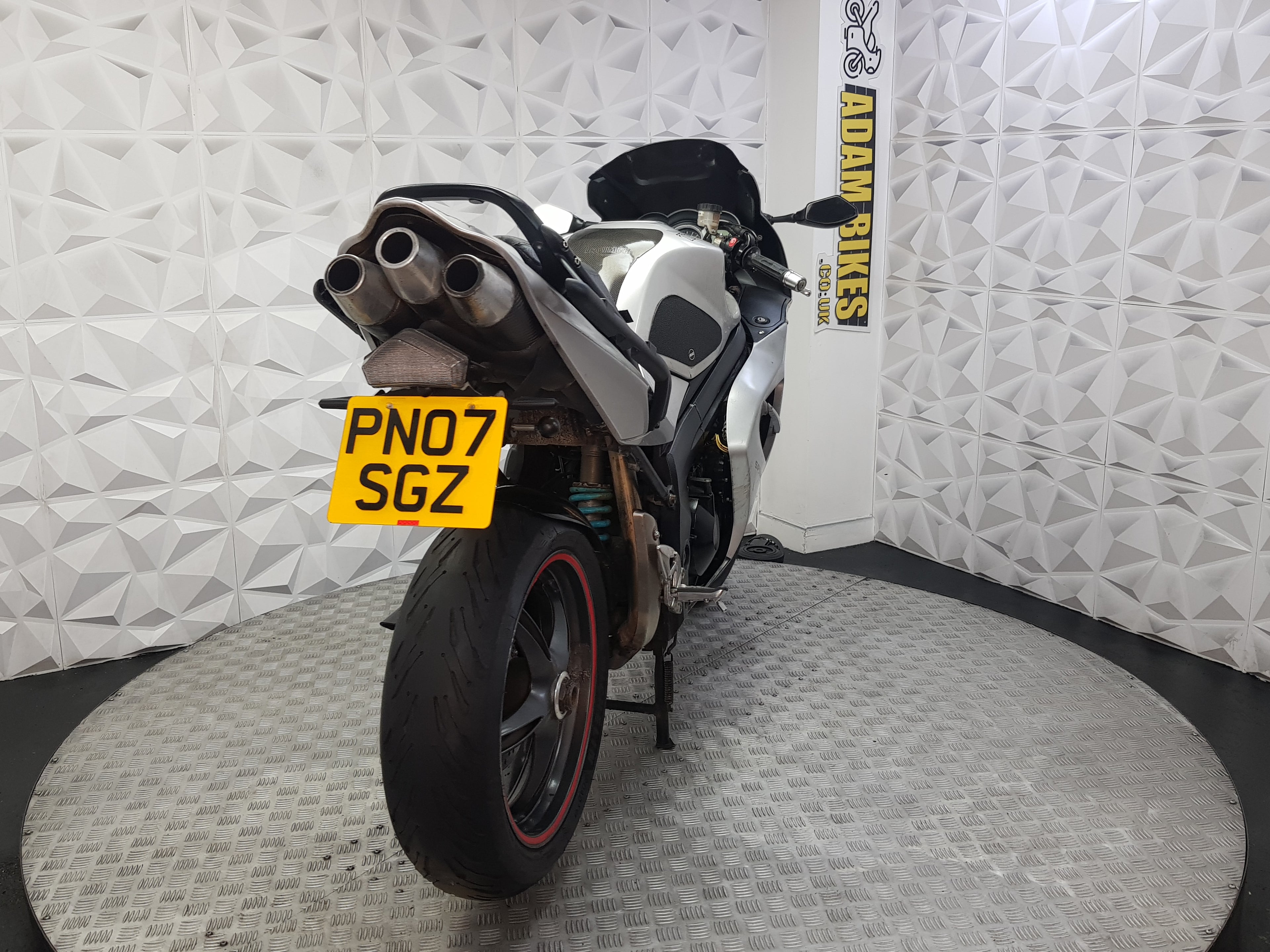 2007 Triumph Sprint ST1050