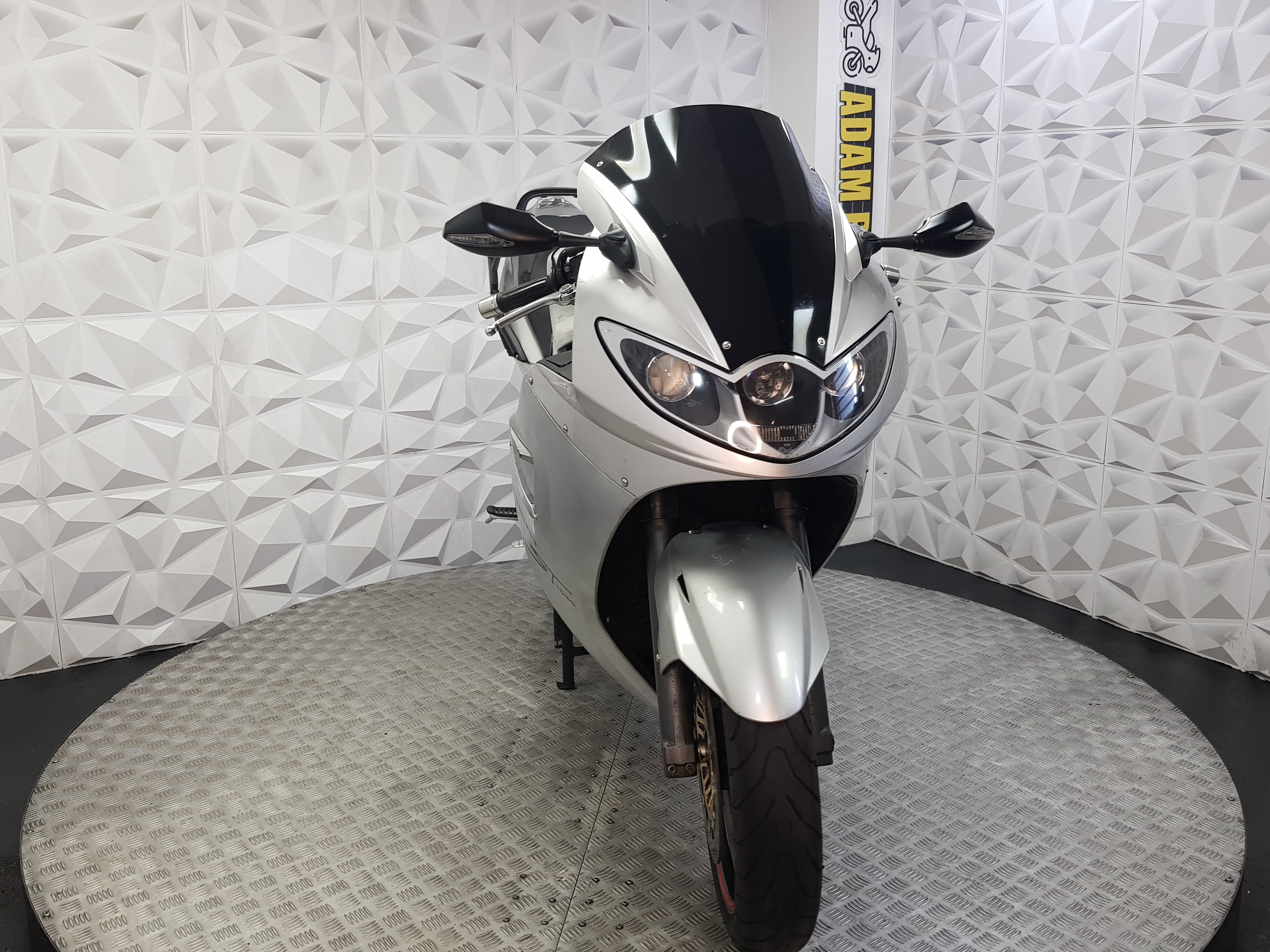 2007 Triumph Sprint ST1050