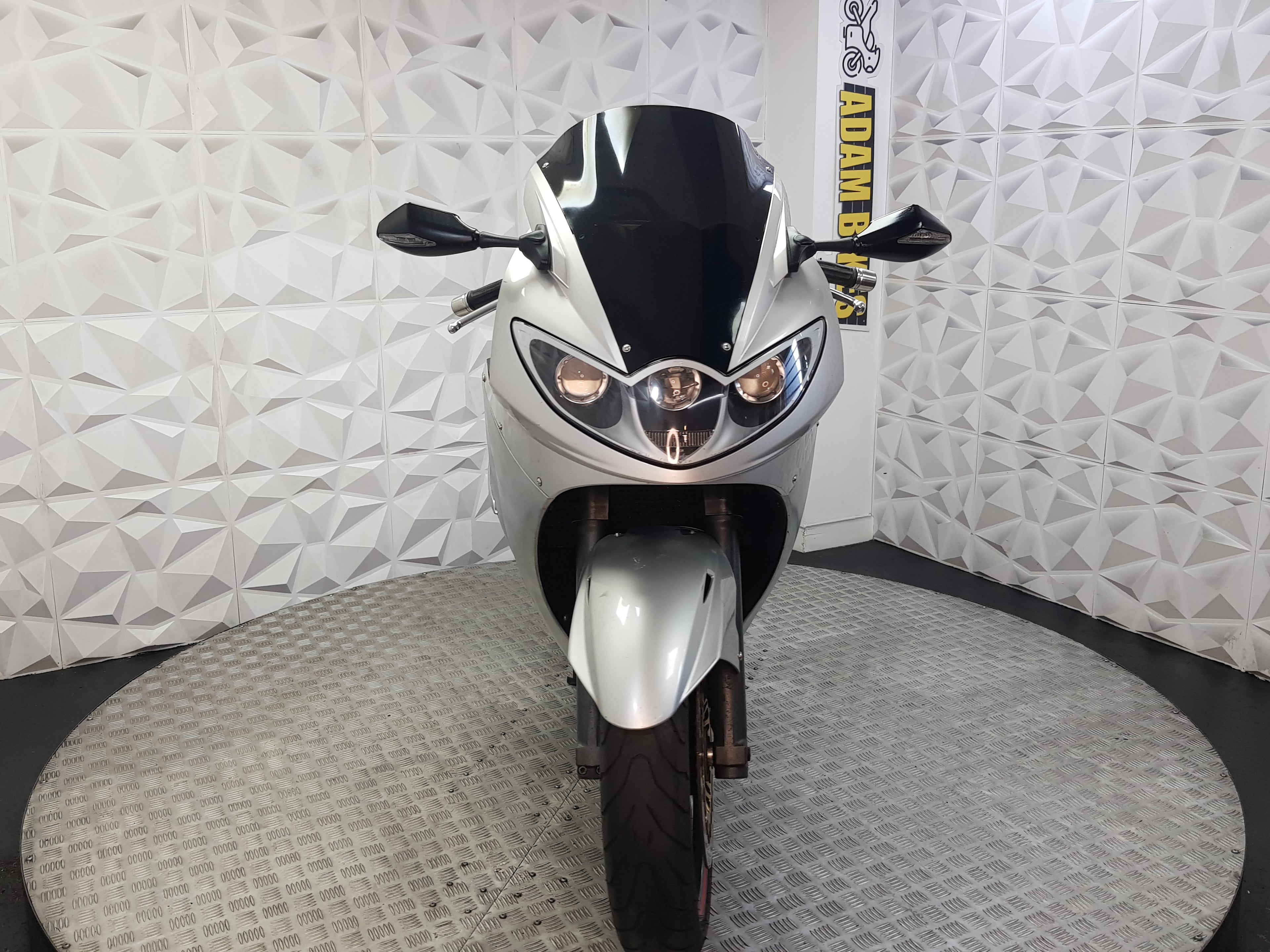 2007 Triumph Sprint ST1050