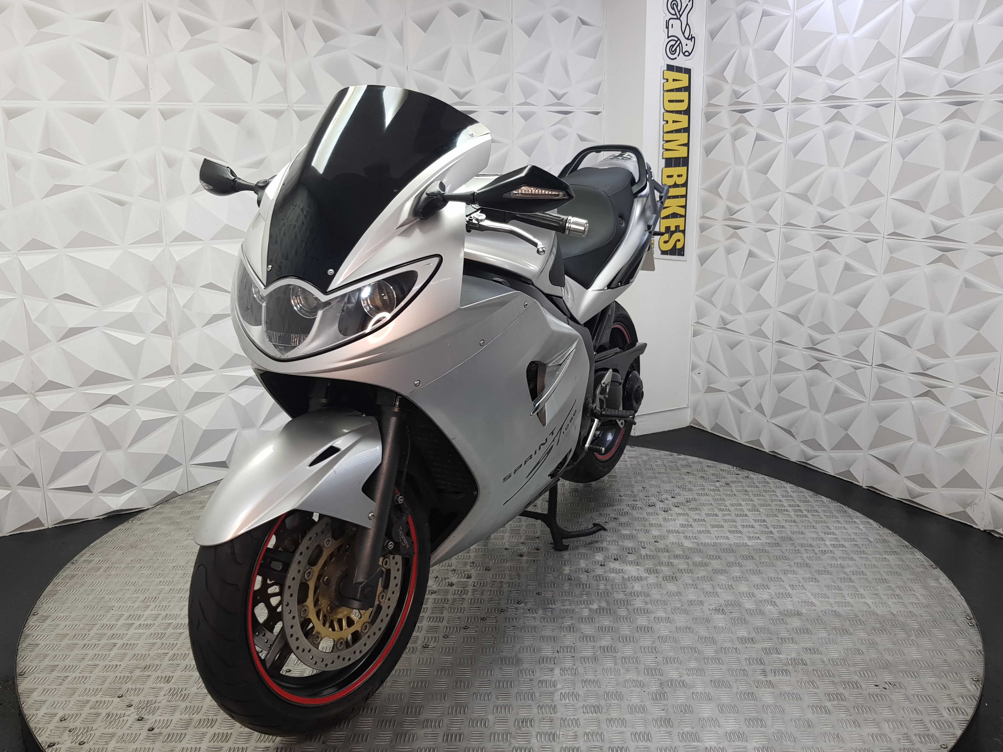 2007 Triumph Sprint ST1050
