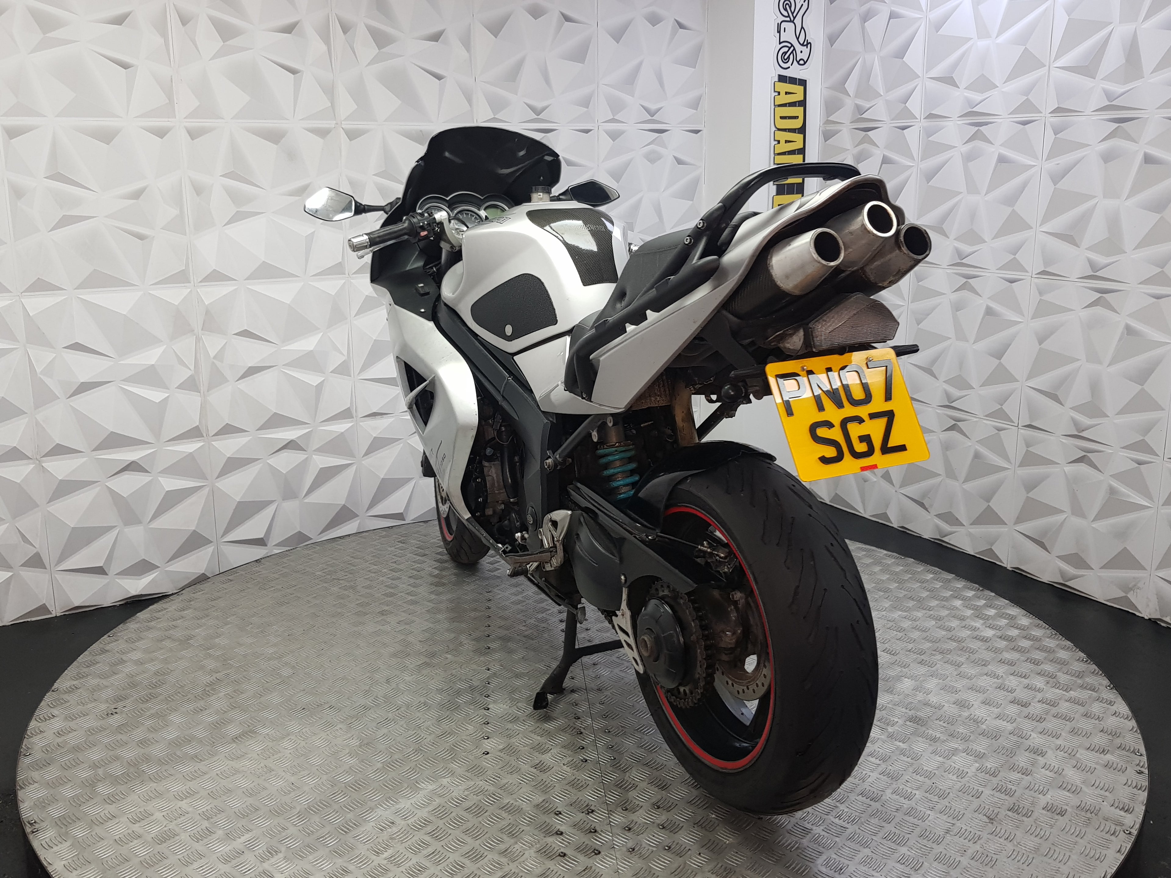 2007 Triumph Sprint ST1050