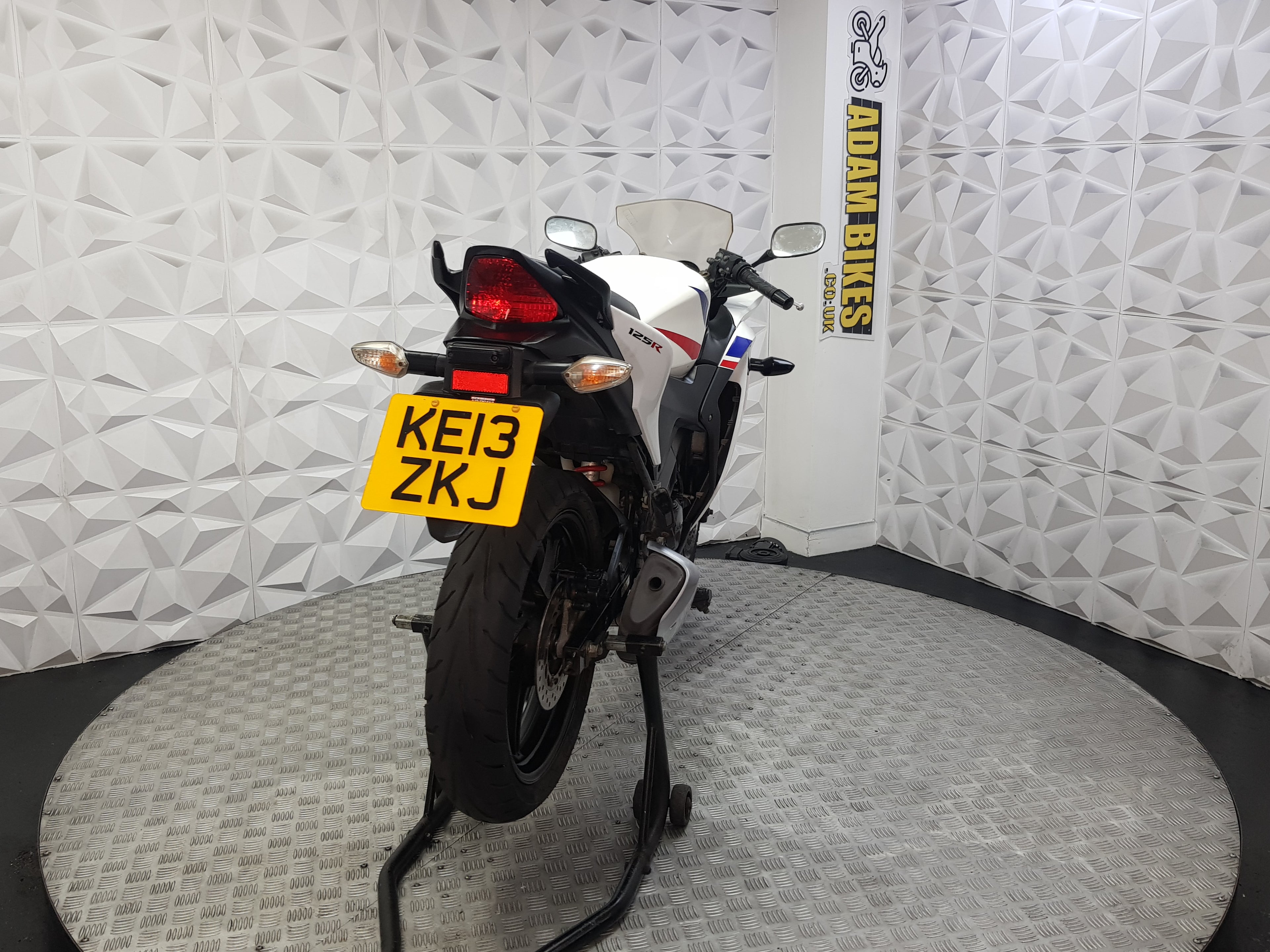 2013 HONDA CBR 125 R