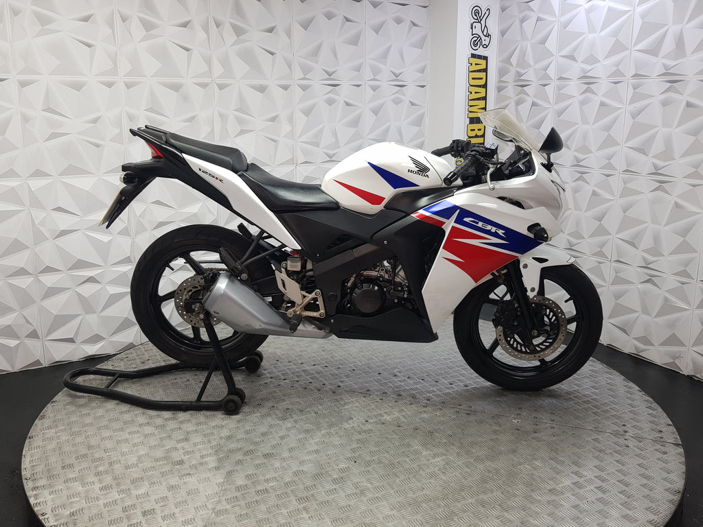 2013 HONDA CBR 125 R