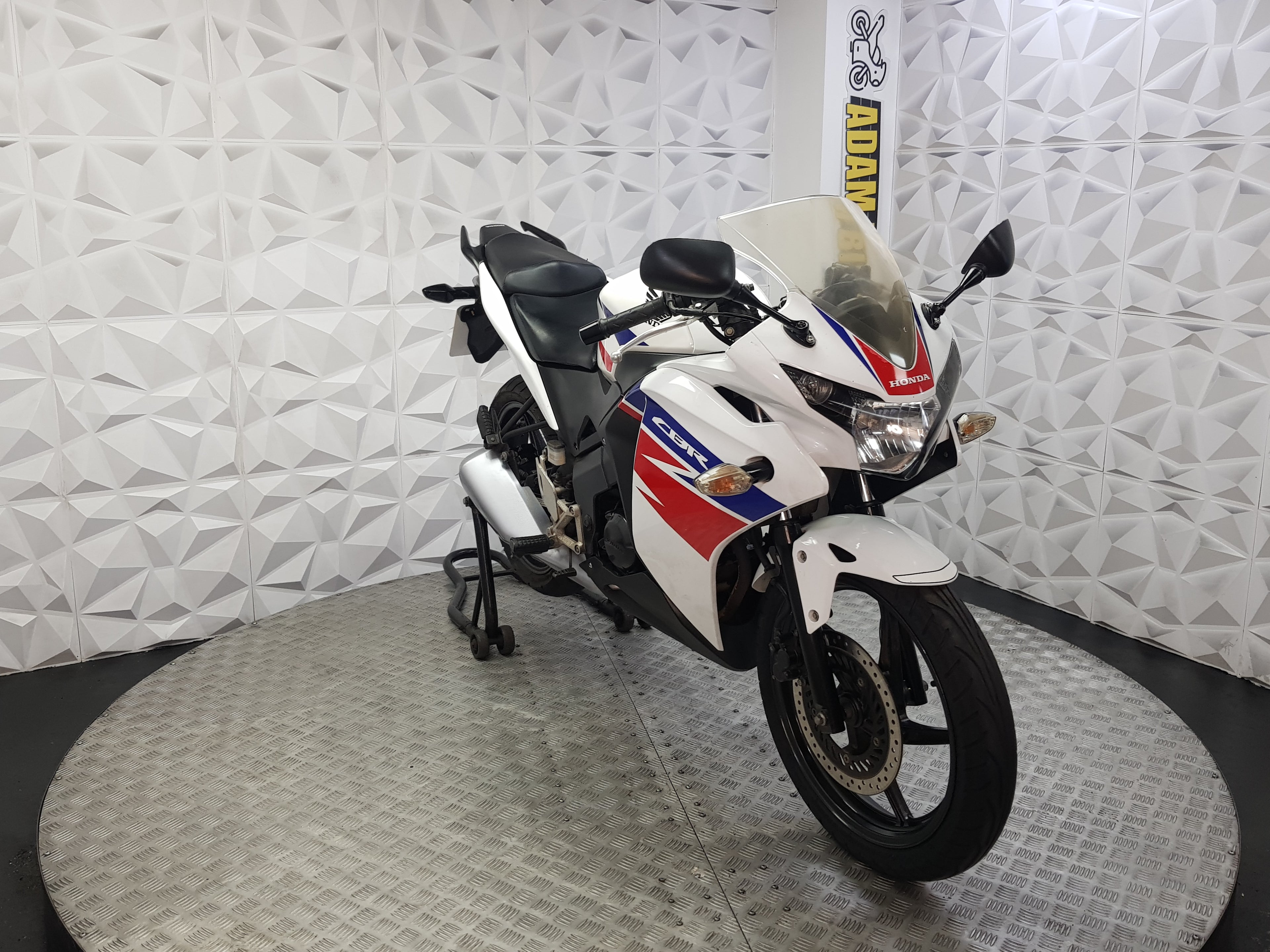 2013 HONDA CBR 125 R