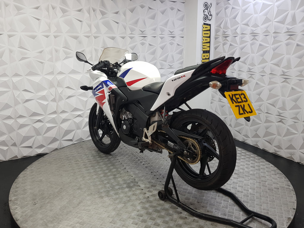 2013 HONDA CBR 125 R