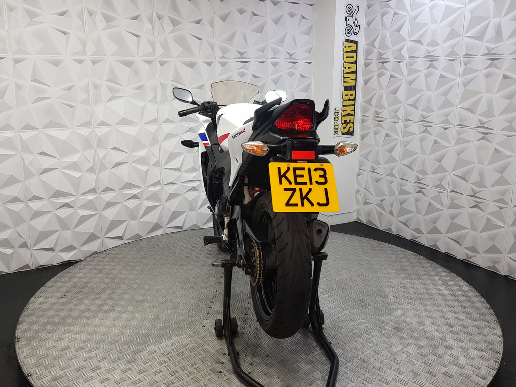 2013 HONDA CBR 125 R