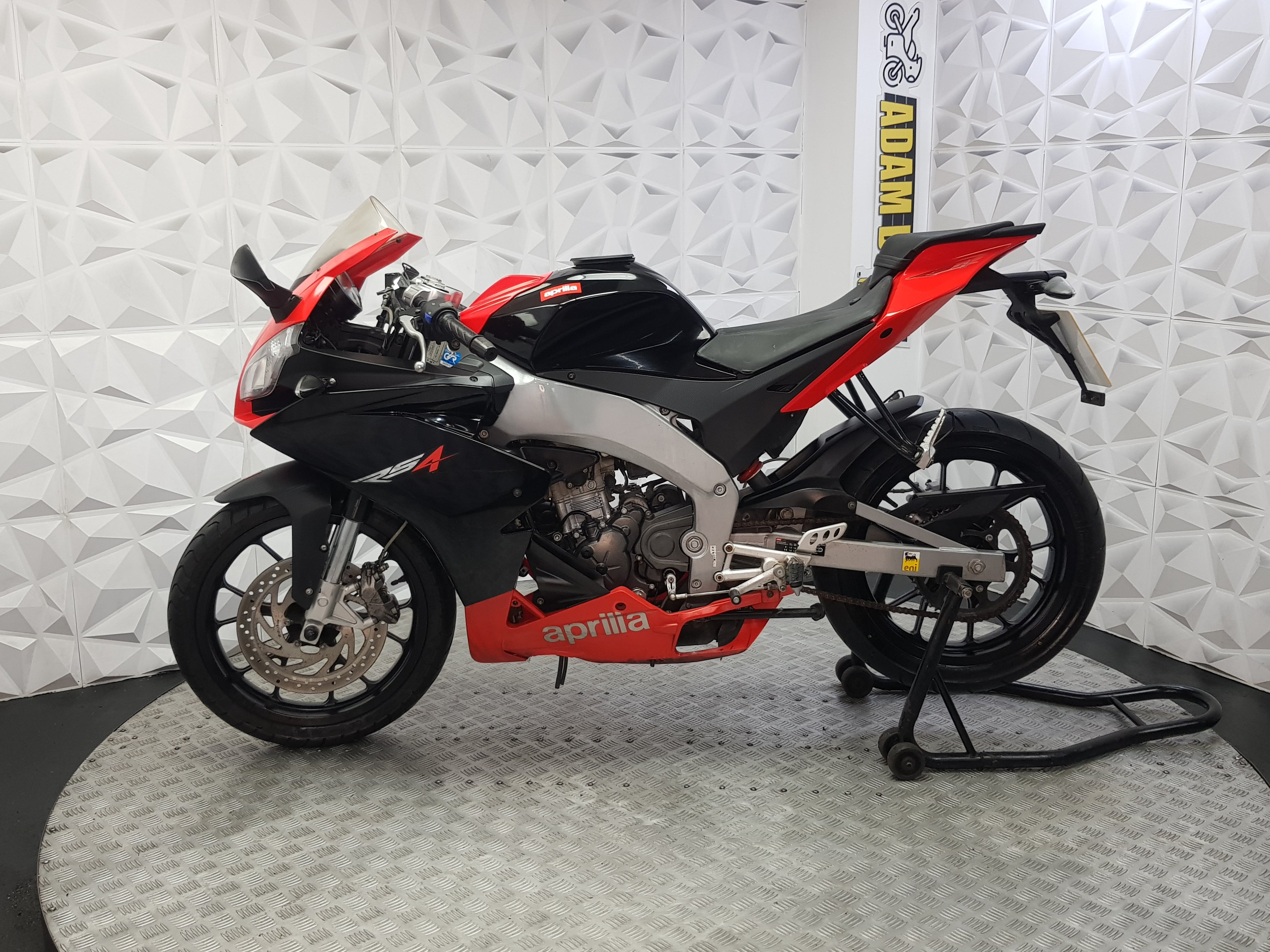2011 APRILIA RS4 125