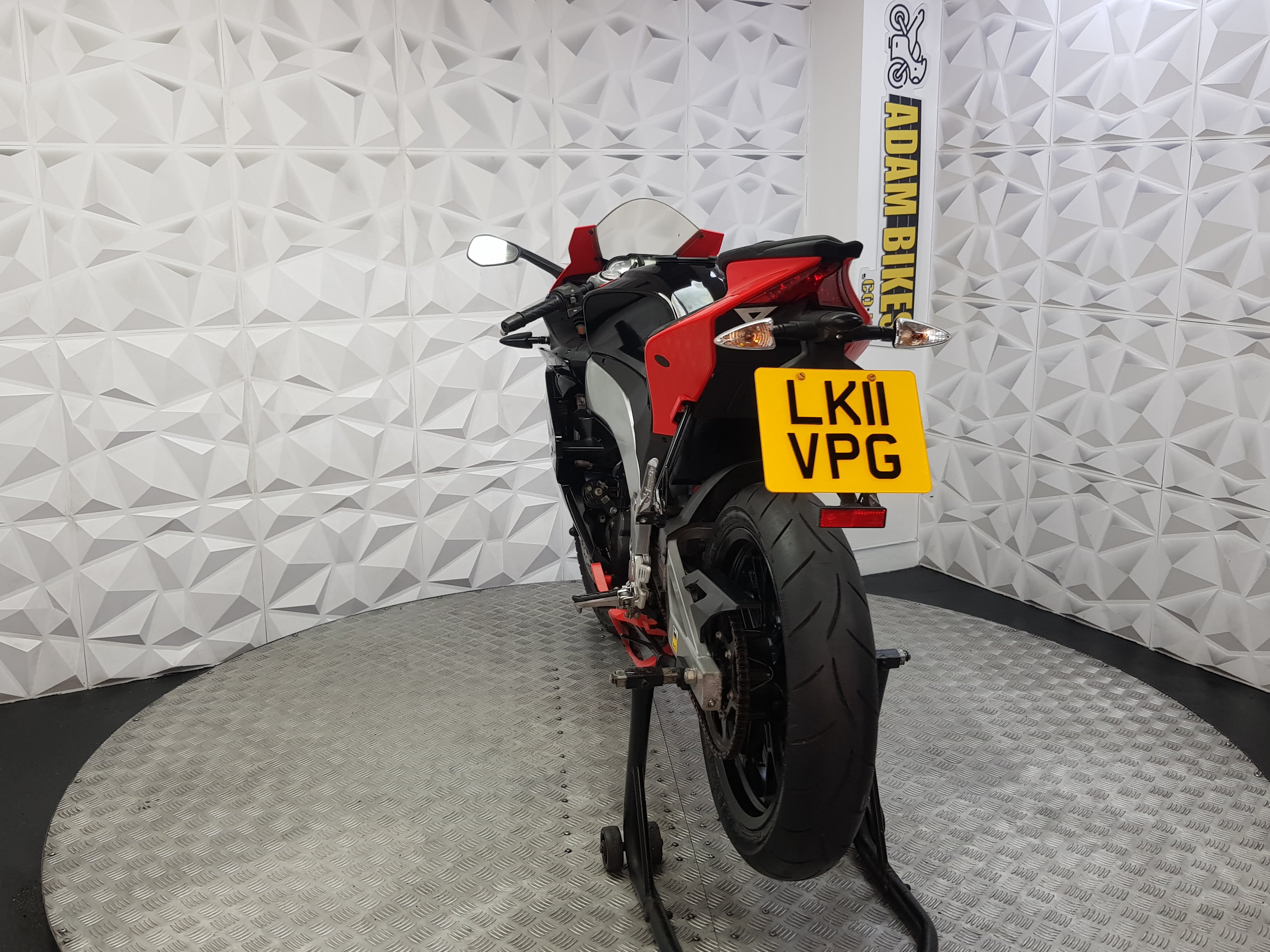 2011 APRILIA RS4 125
