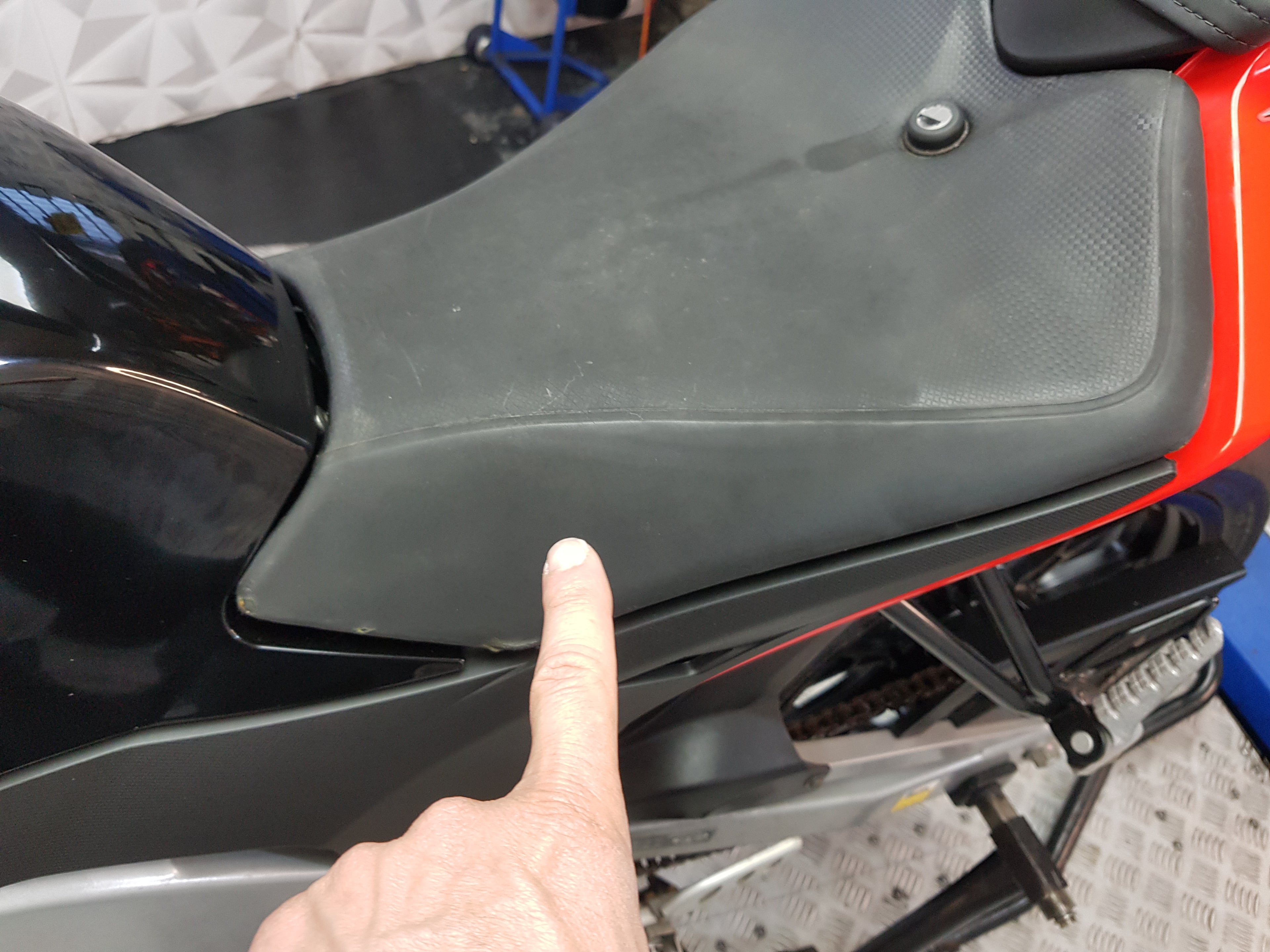 2011 APRILIA RS4 125