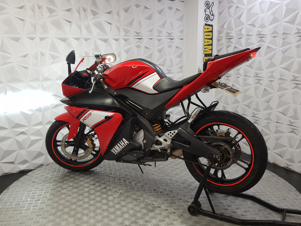 2013 YAMAHA YZF R125