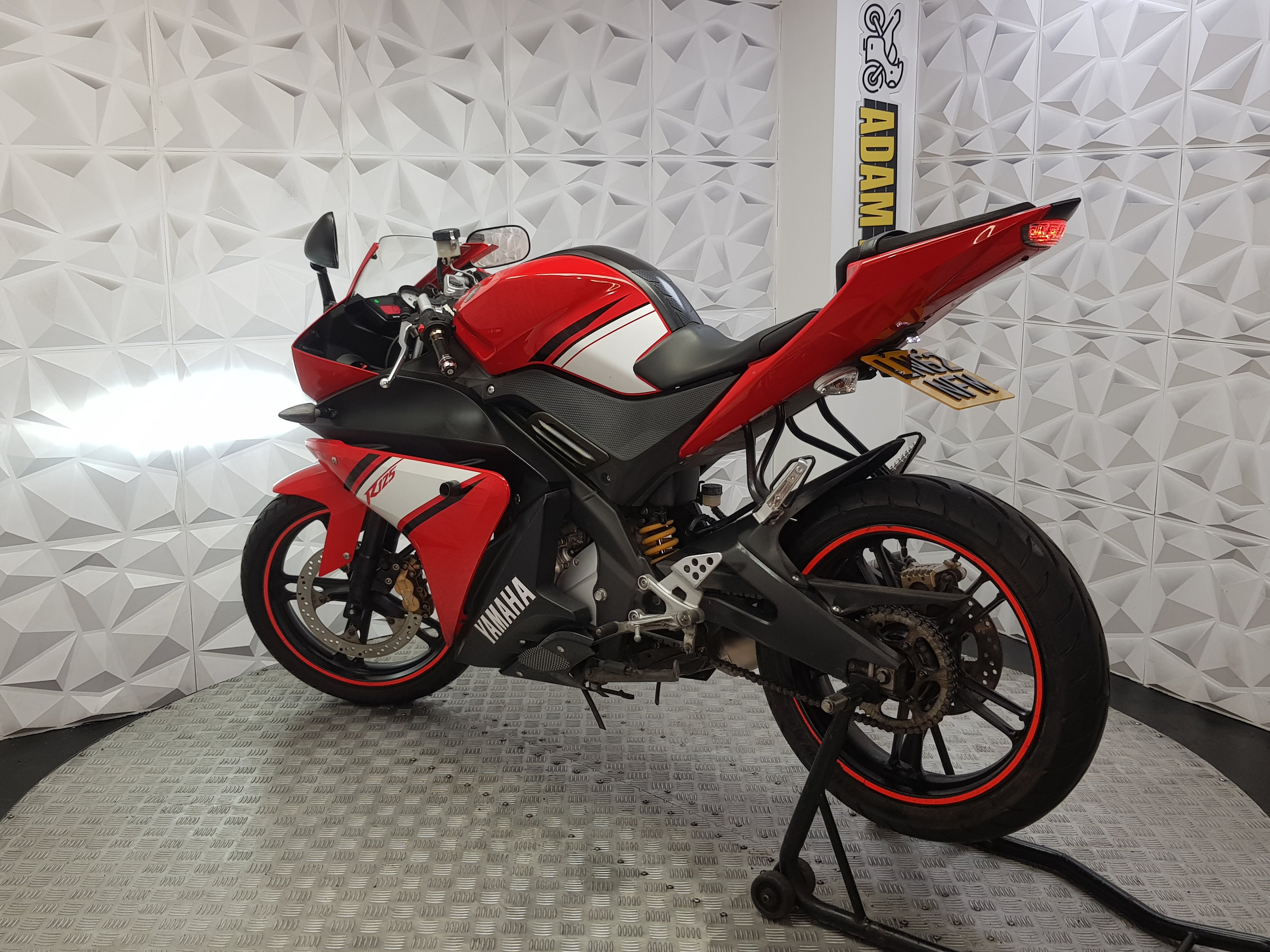 2013 YAMAHA YZF R125