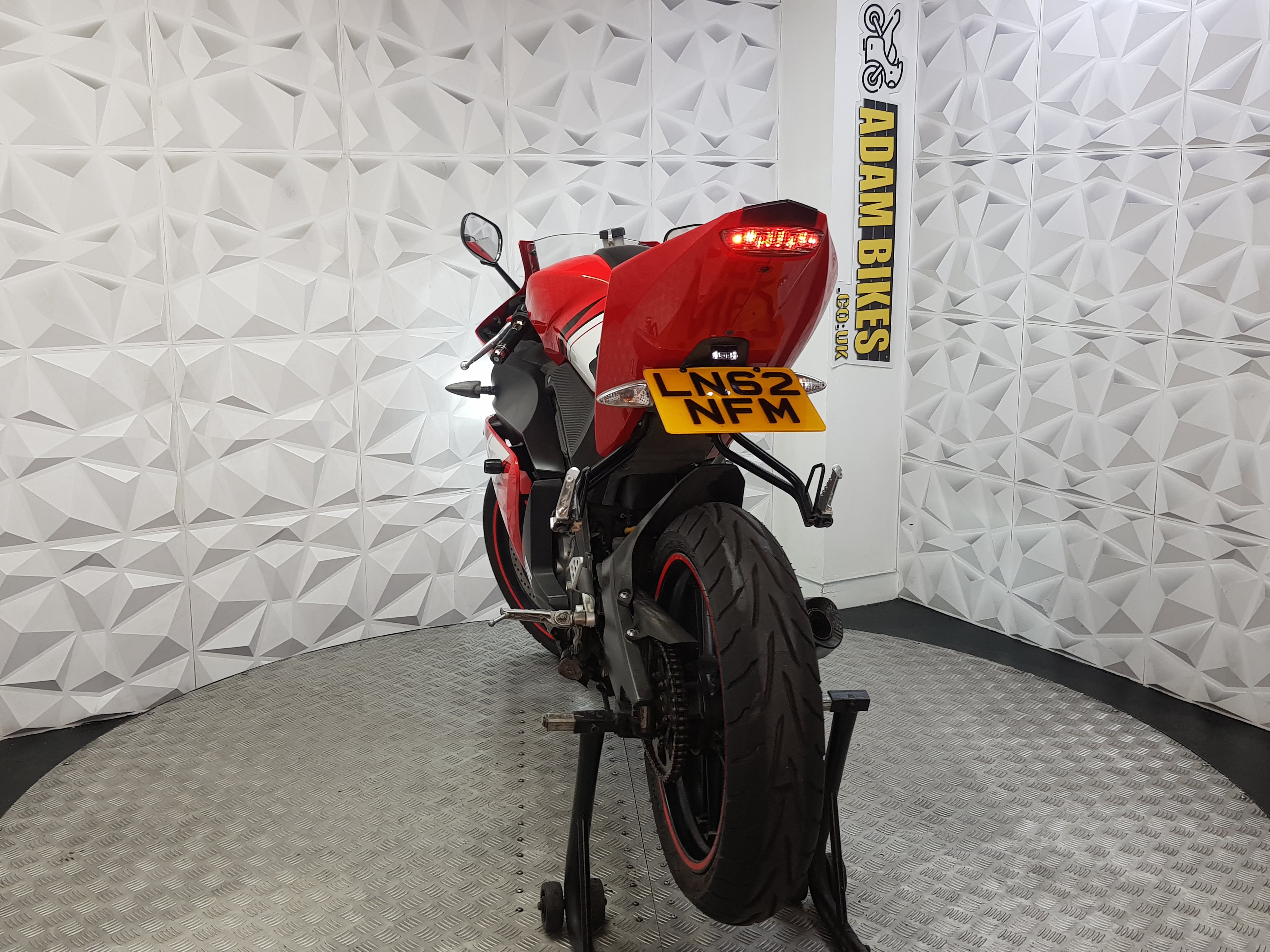 2013 YAMAHA YZF R125