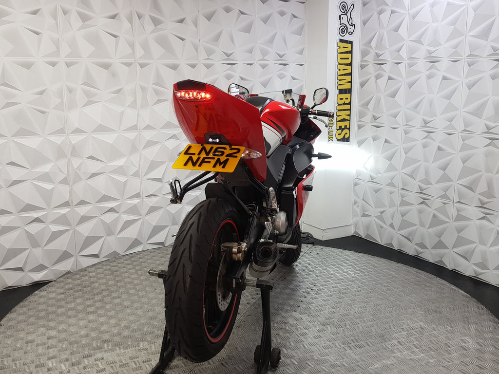 2013 YAMAHA YZF R125