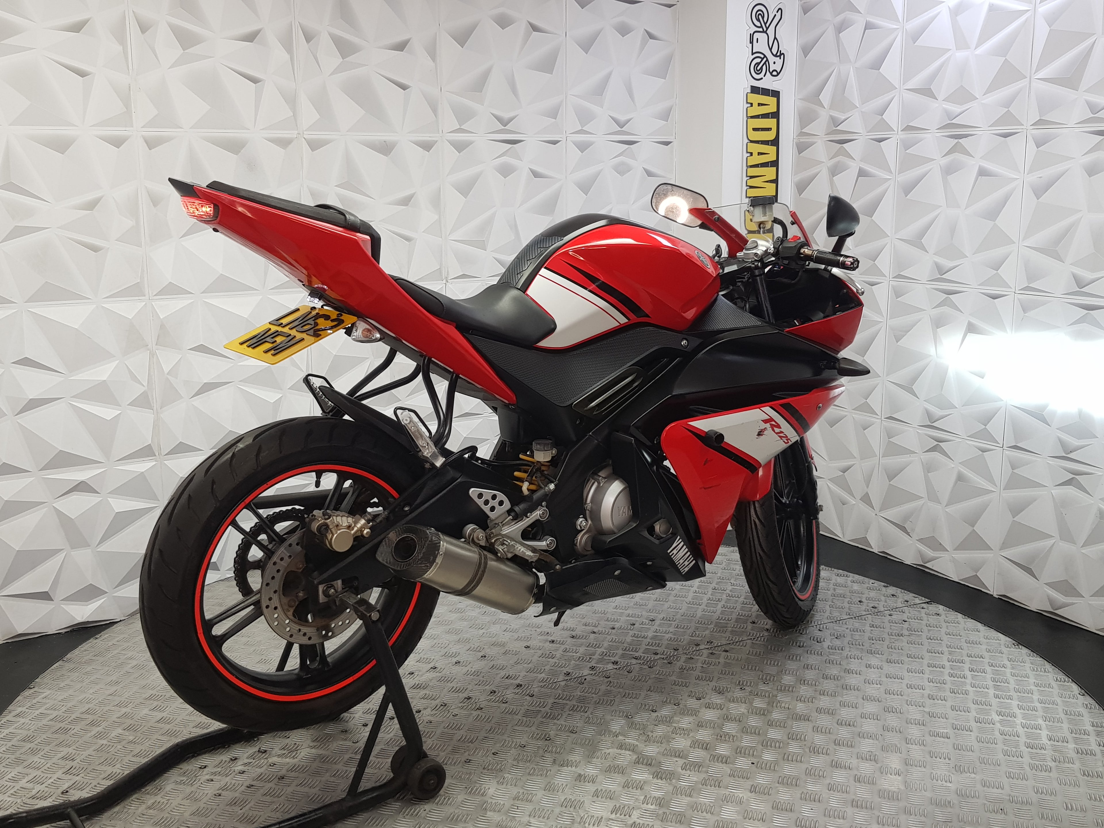 2013 YAMAHA YZF R125