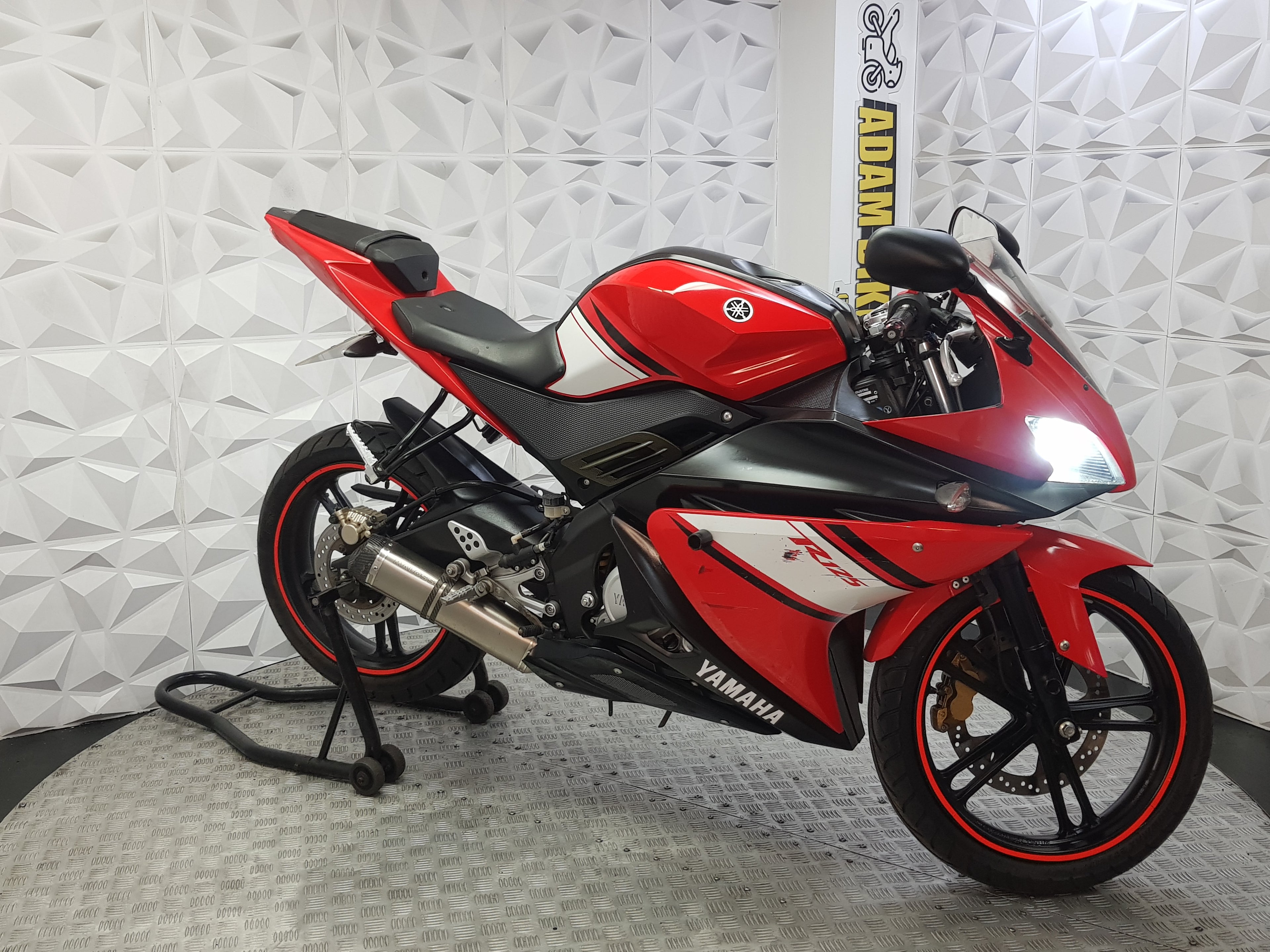 2013 YAMAHA YZF R125
