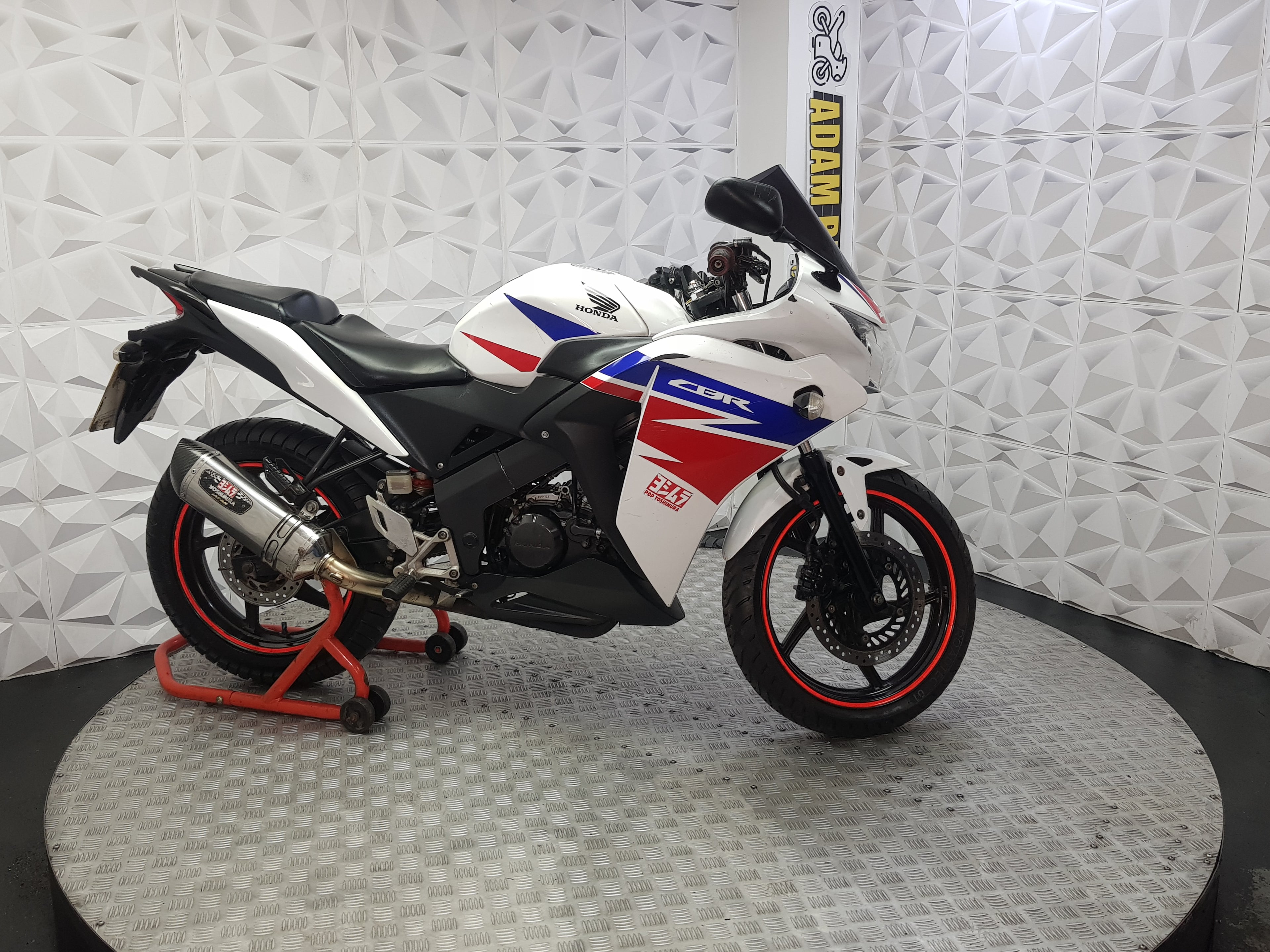 2014 LC63TTV HONDA CBR 125