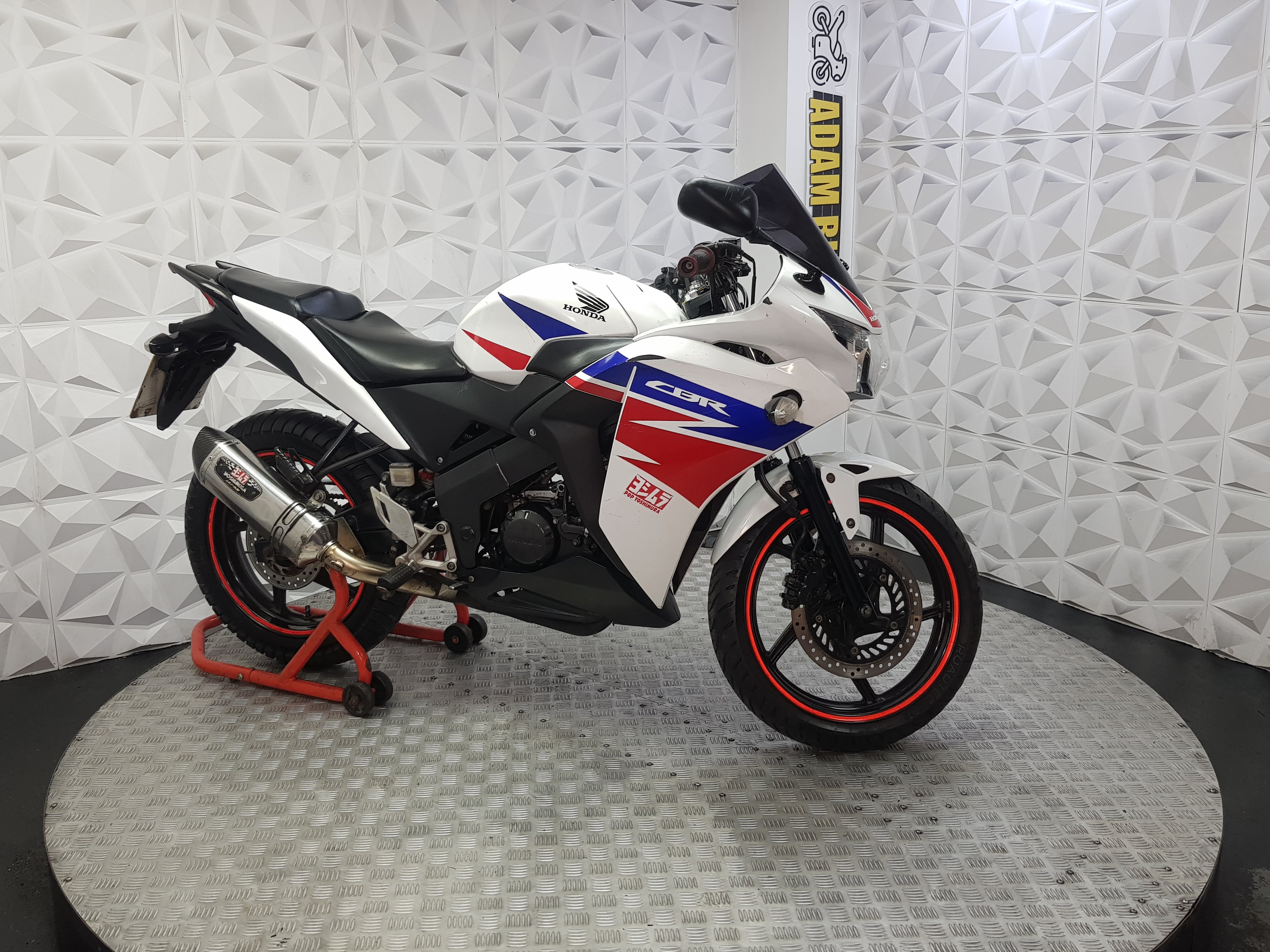 2014 LC63TTV HONDA CBR 125