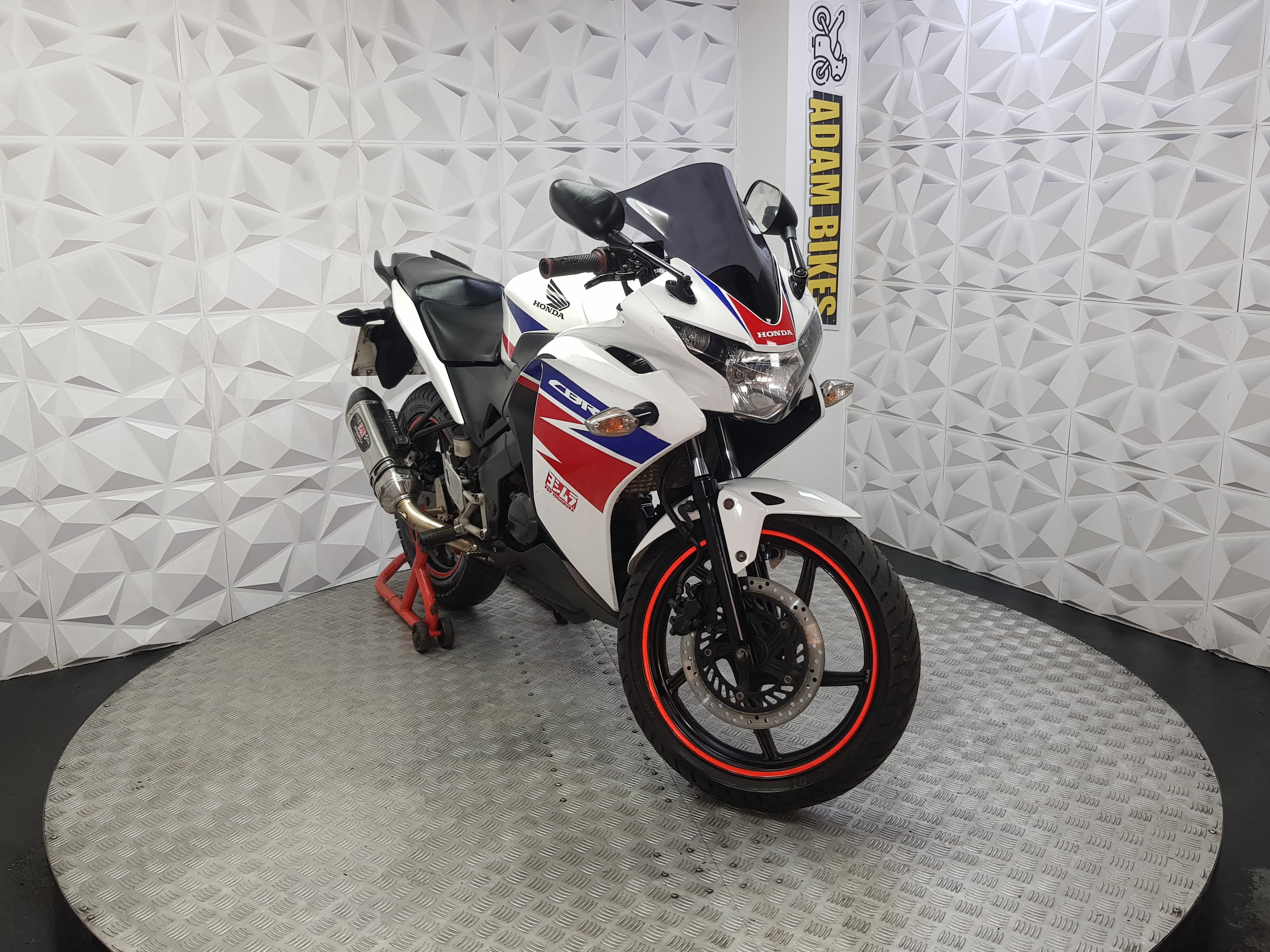 2014 LC63TTV HONDA CBR 125