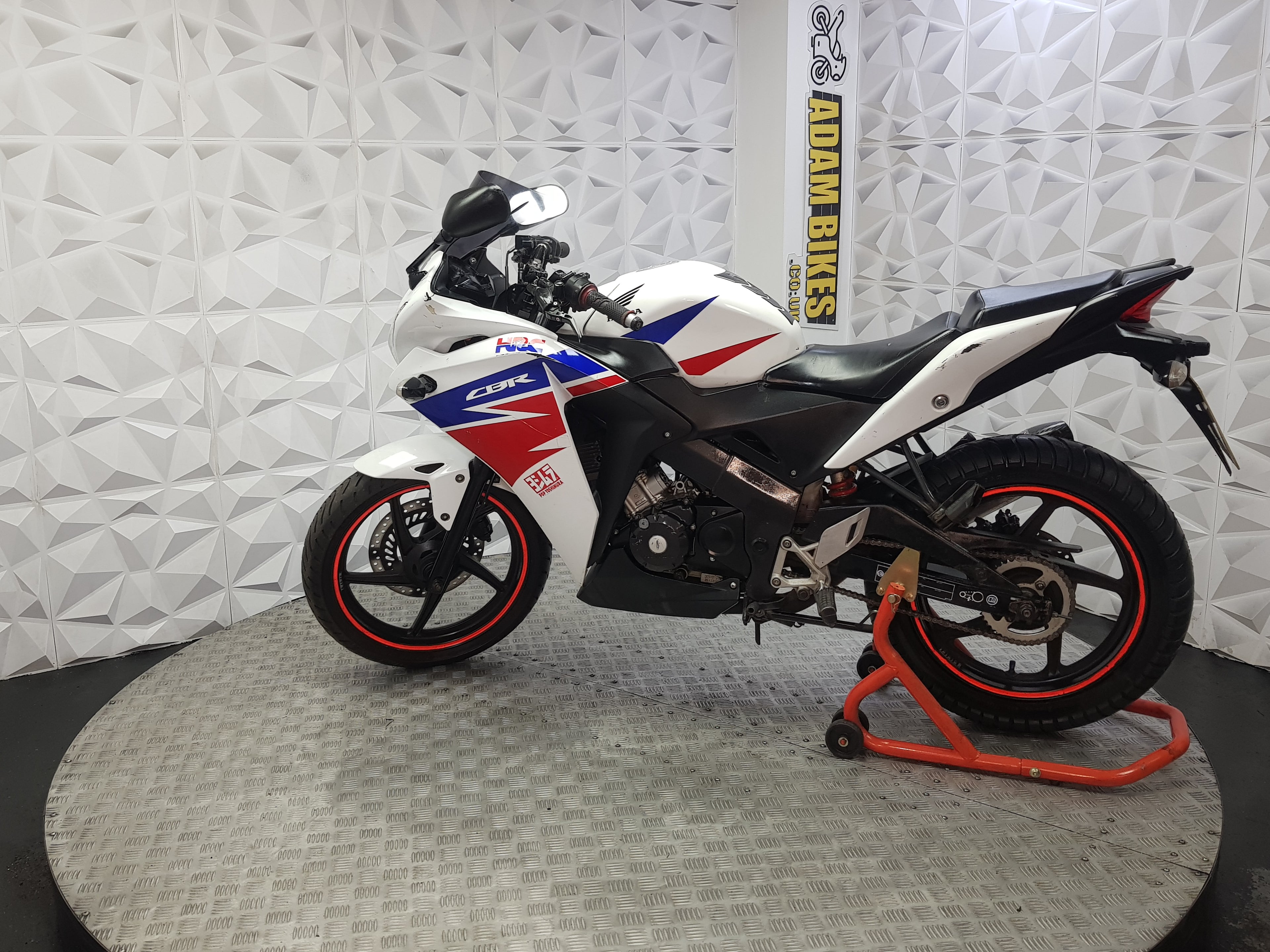 2014 LC63TTV HONDA CBR 125