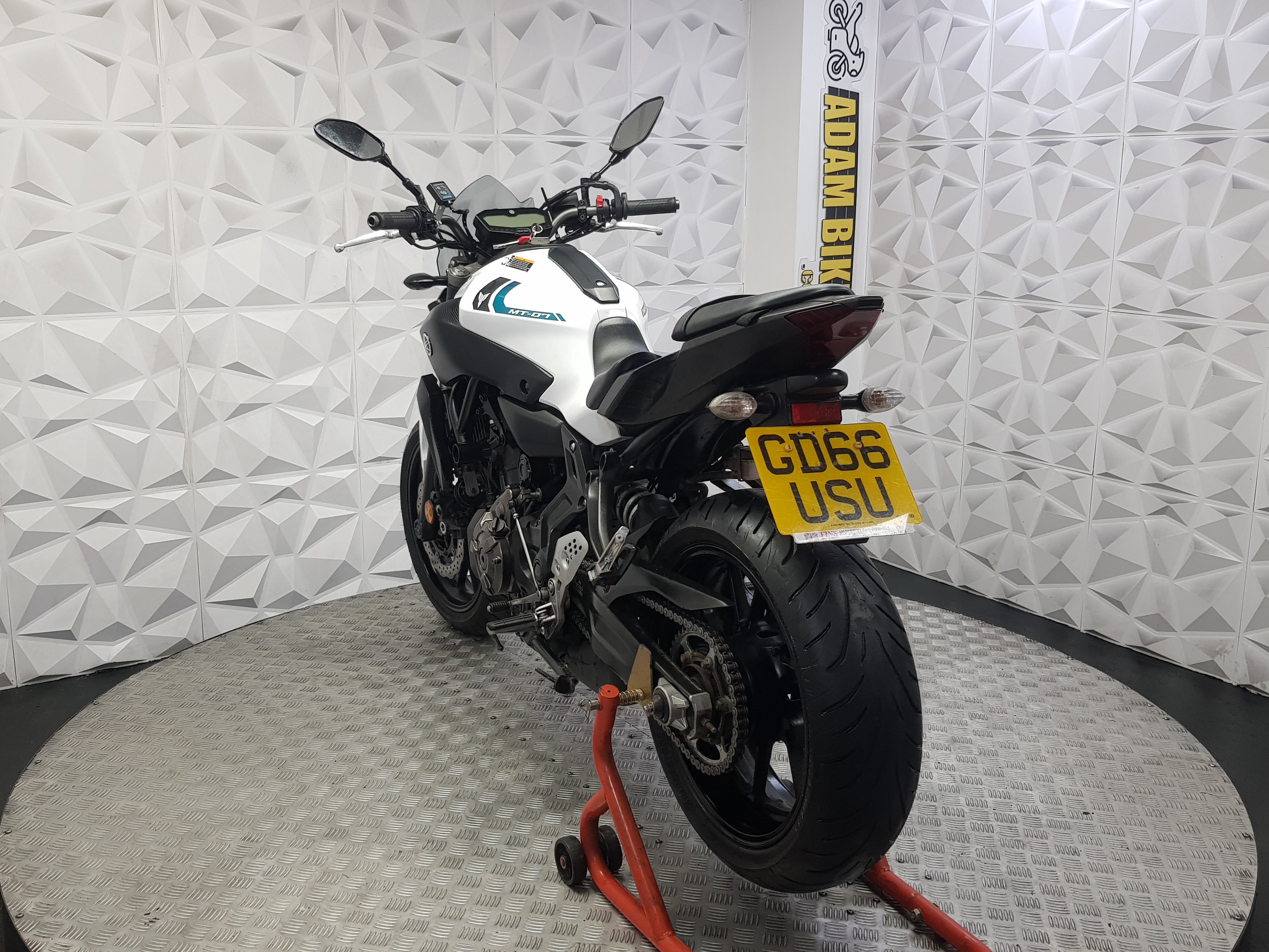 2017 YAMAHA MT07 ABS