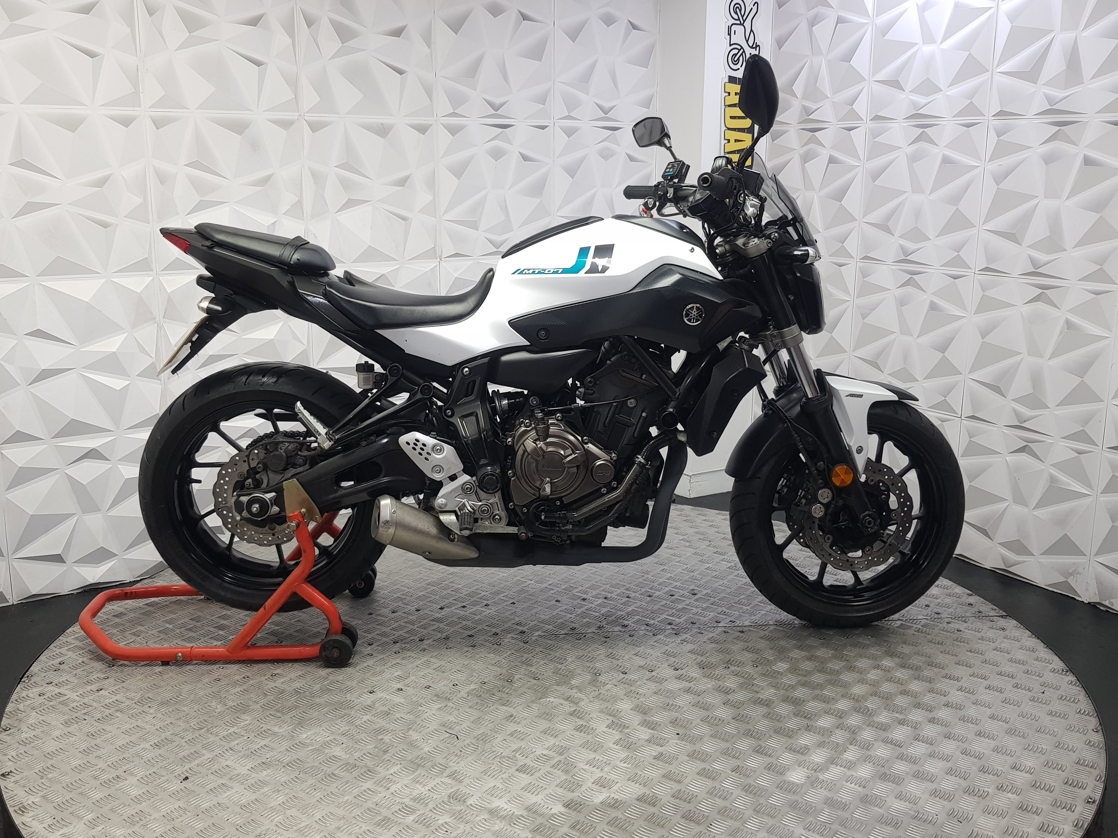 2017 YAMAHA MT07 ABS