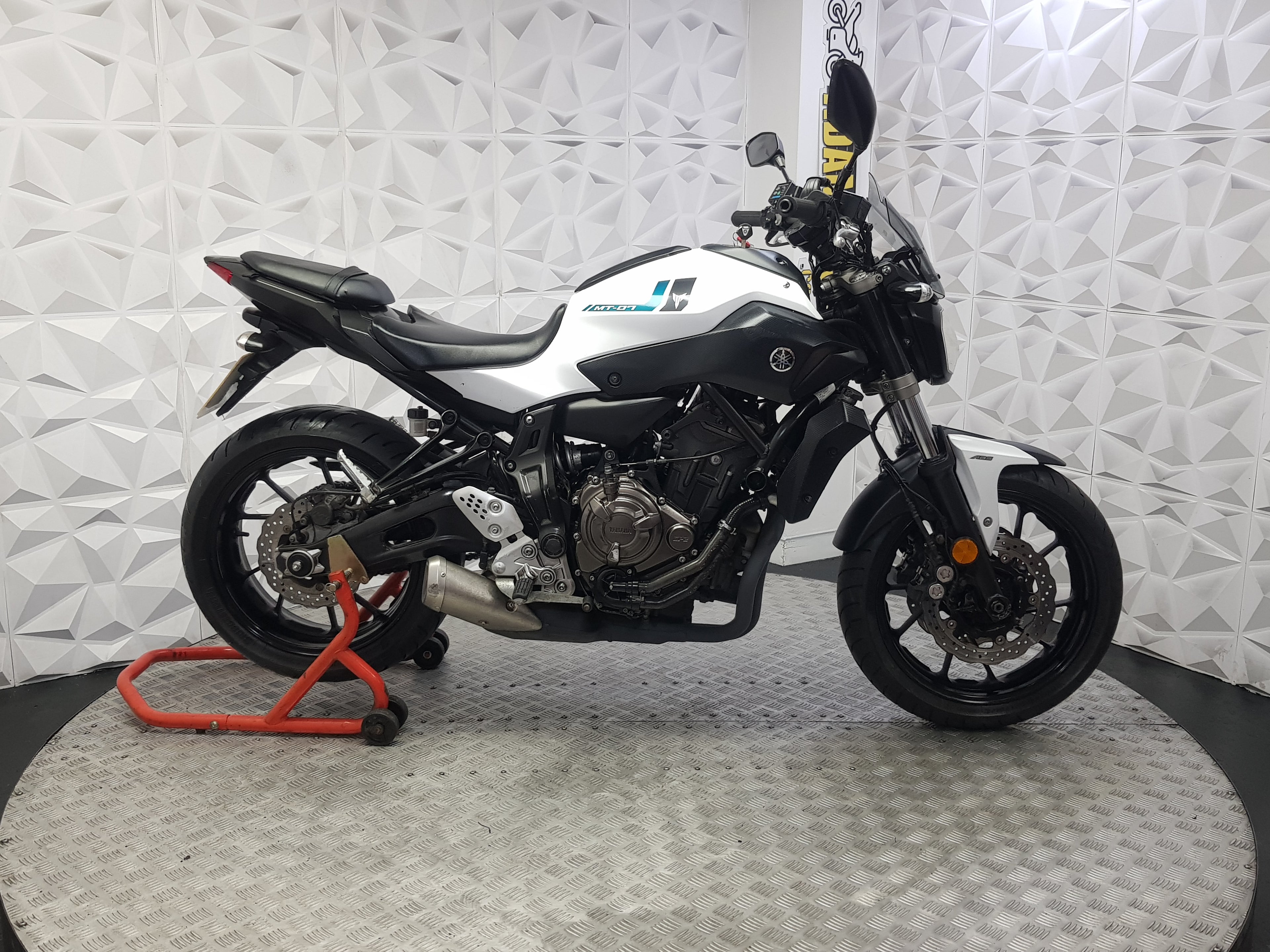 2017 YAMAHA MT07 ABS