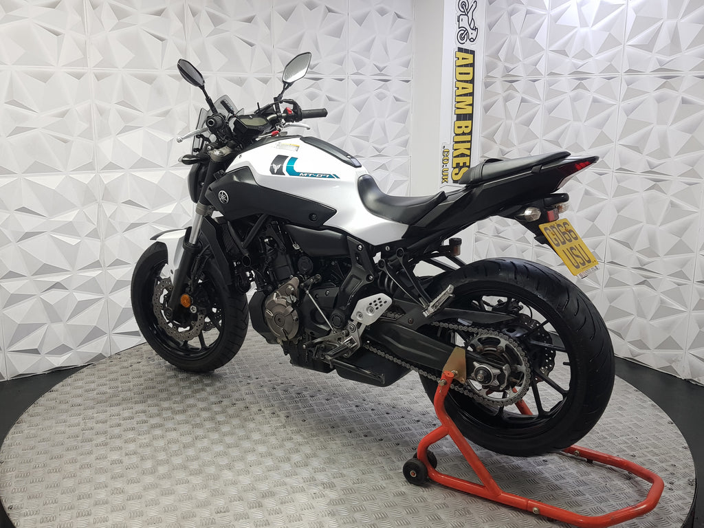 2017 YAMAHA MT07 ABS