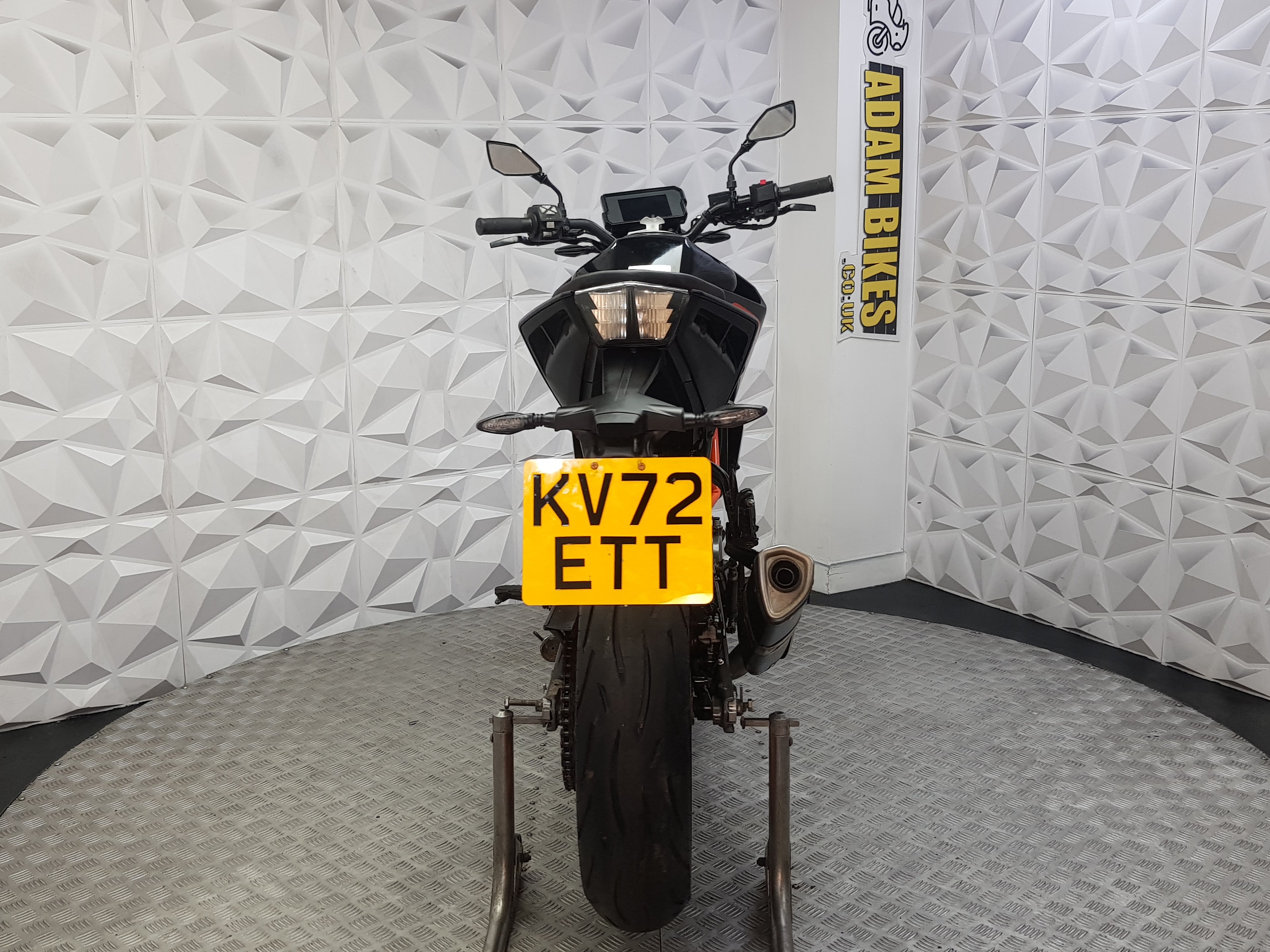 2022 KTM DUKE 125 ABS