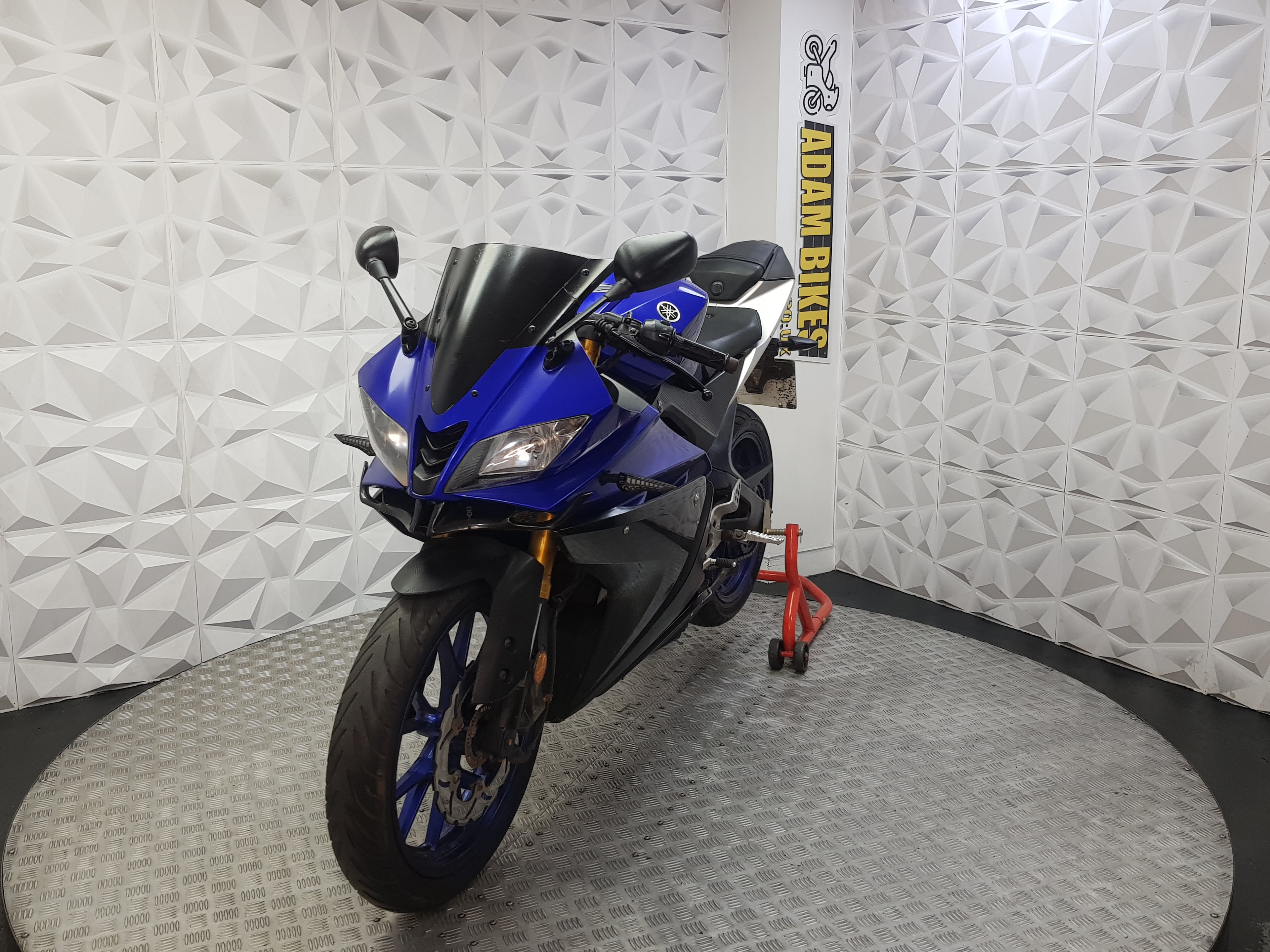 2018 AMAHA YZF R125 ABS
