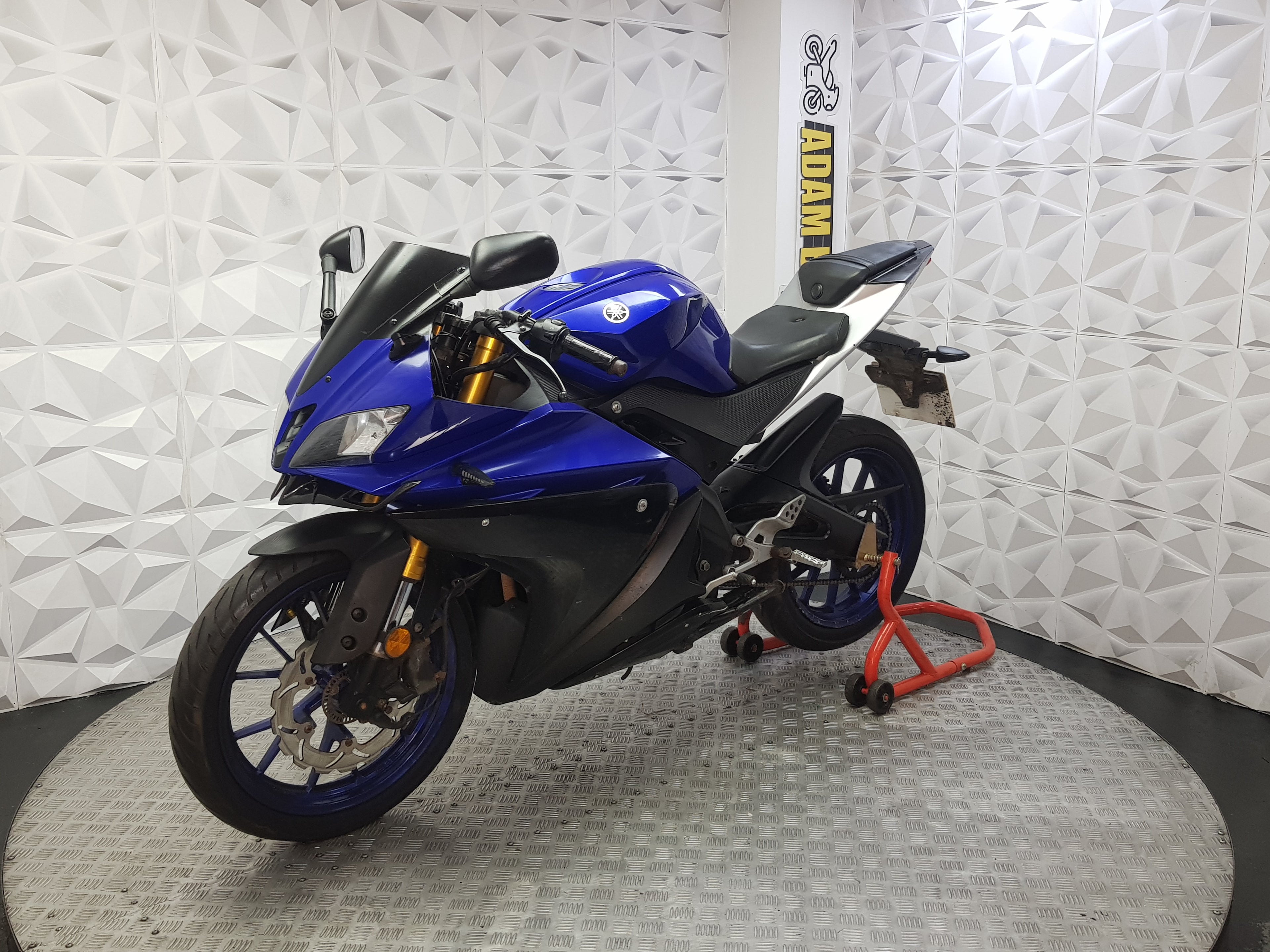 2018 AMAHA YZF R125 ABS