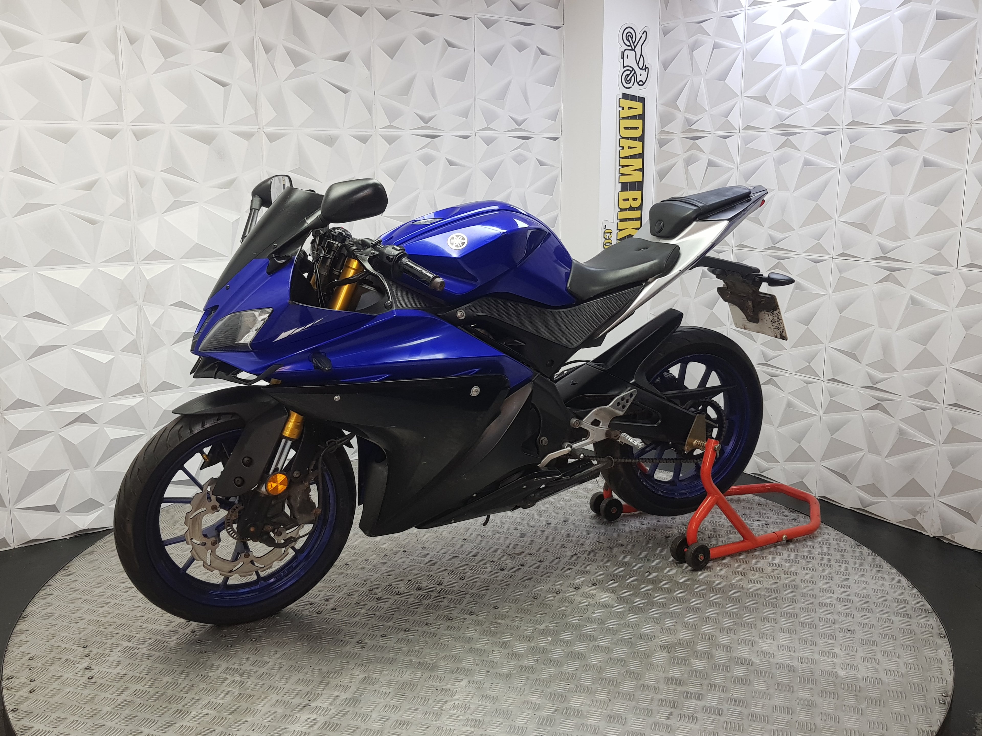 2018 AMAHA YZF R125 ABS