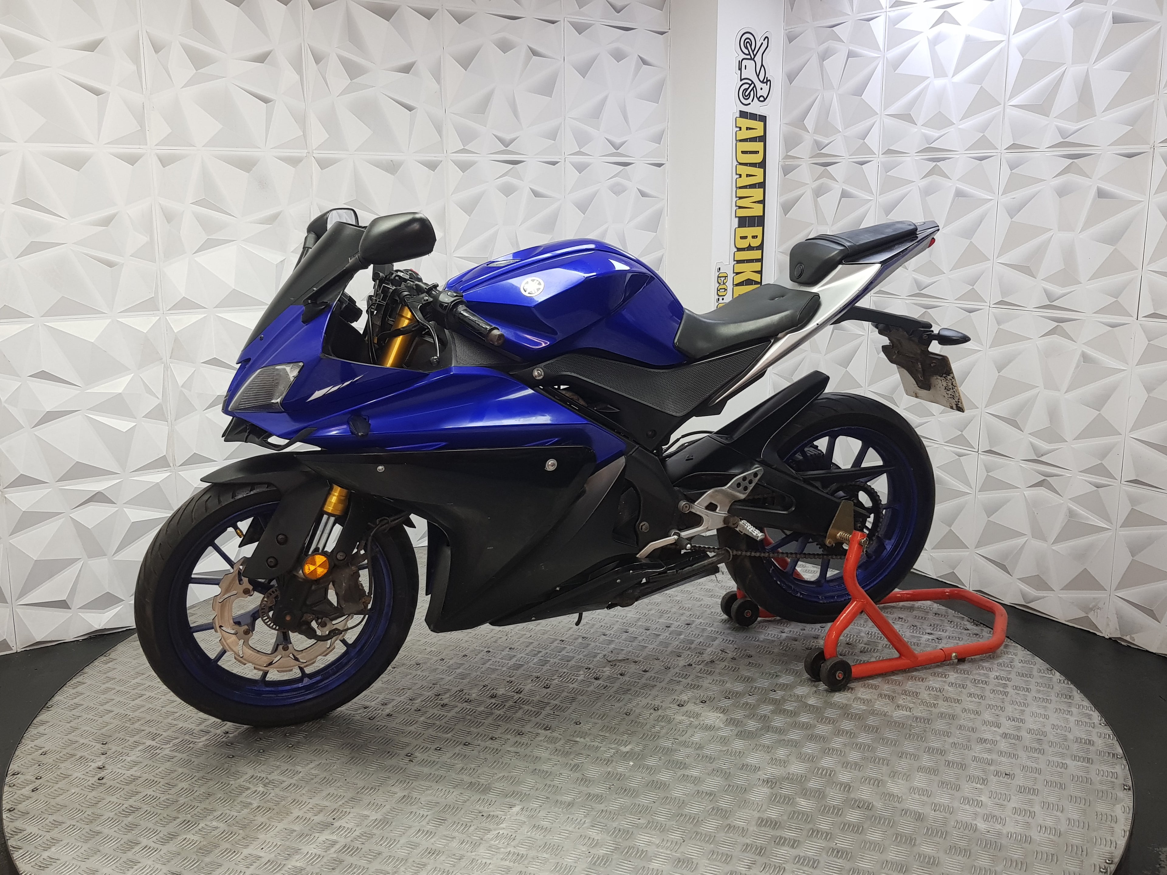 2018 AMAHA YZF R125 ABS