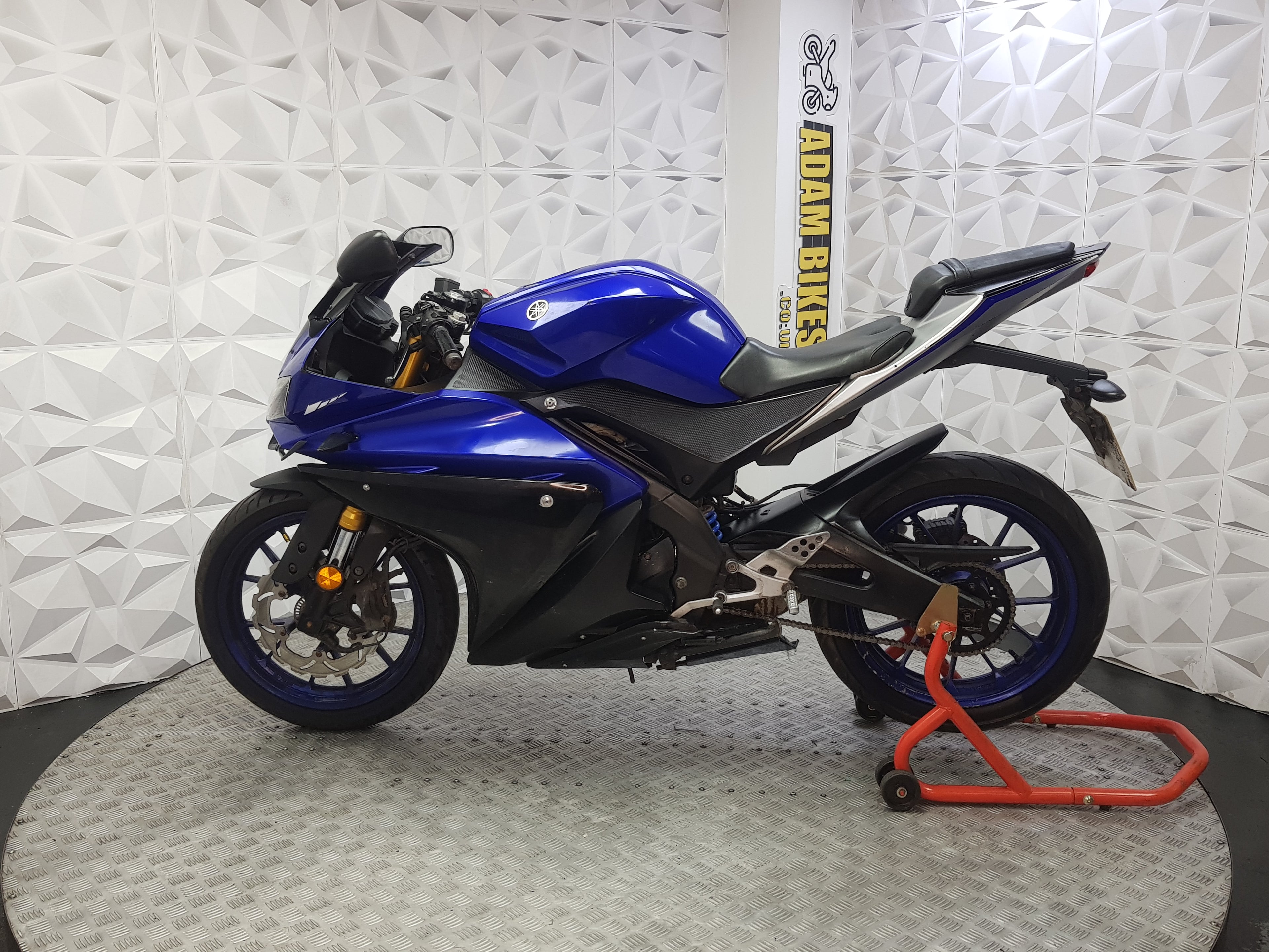 2018 AMAHA YZF R125 ABS